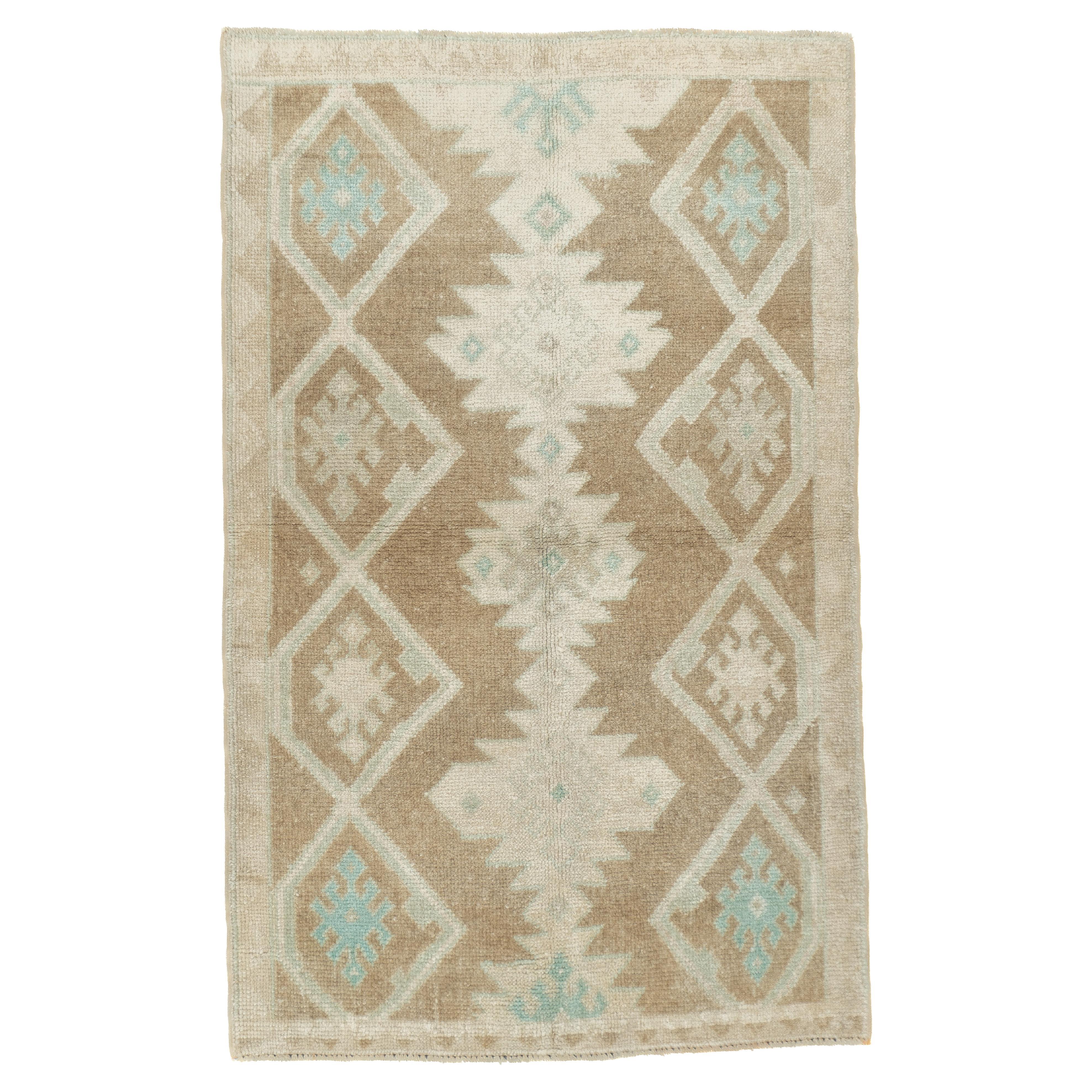 Oushak Rug 3'0" x 4'9''