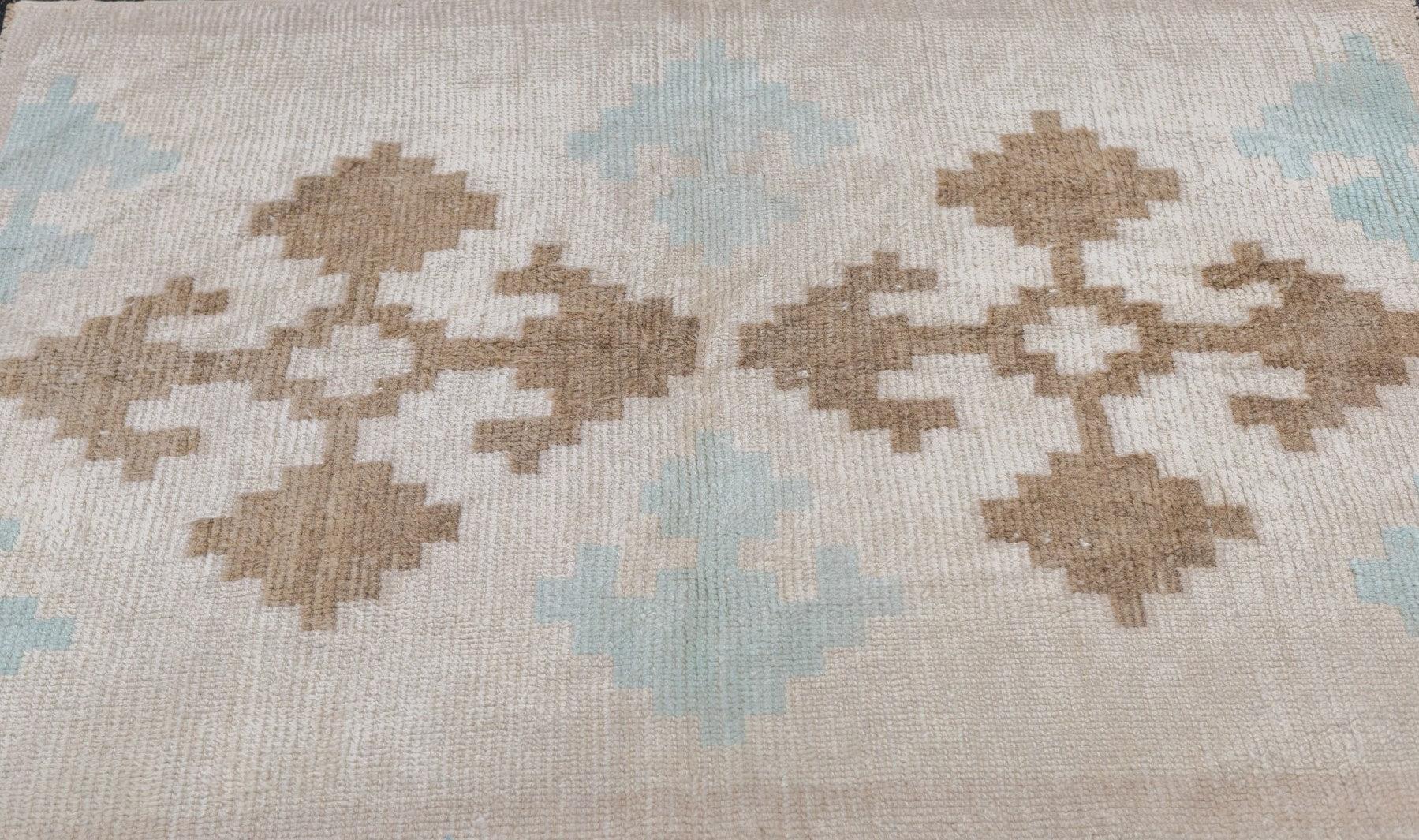 Oushak-Teppich 3'10'' x 5'3'' (21. Jahrhundert und zeitgenössisch) im Angebot