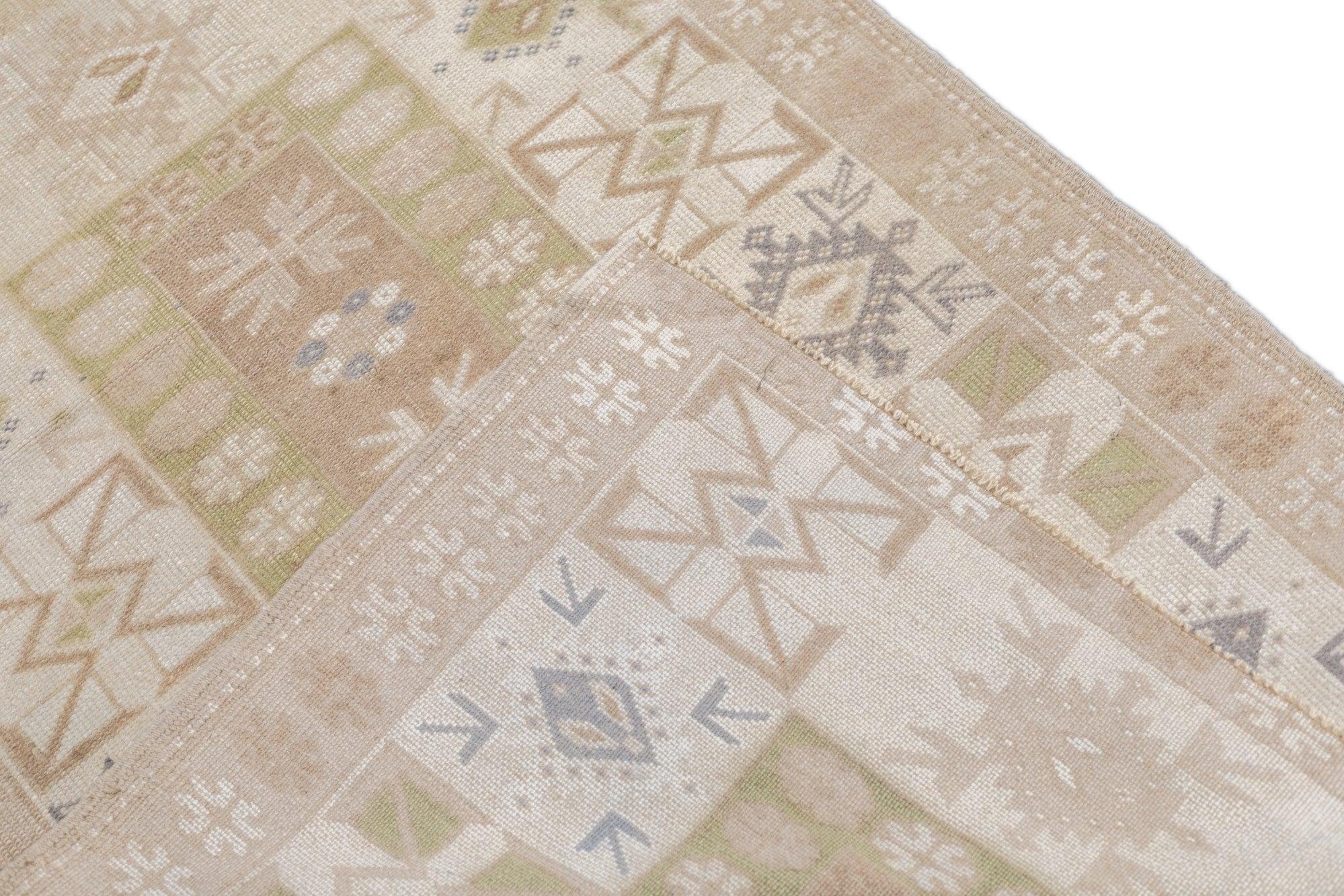 Oushak-Teppich 3'2'' x 4'2'' im Angebot 5