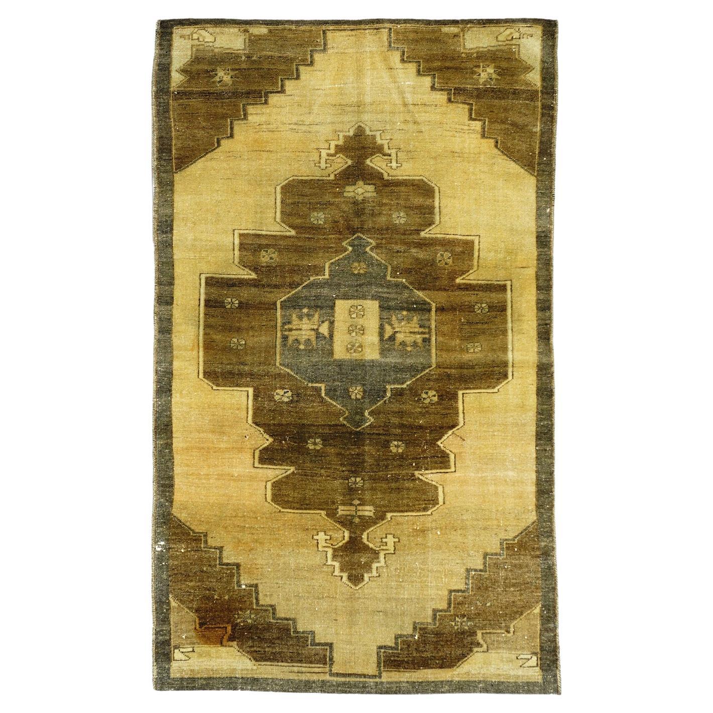Tappeto Oushak 3'7'' x 6'3'' in vendita
