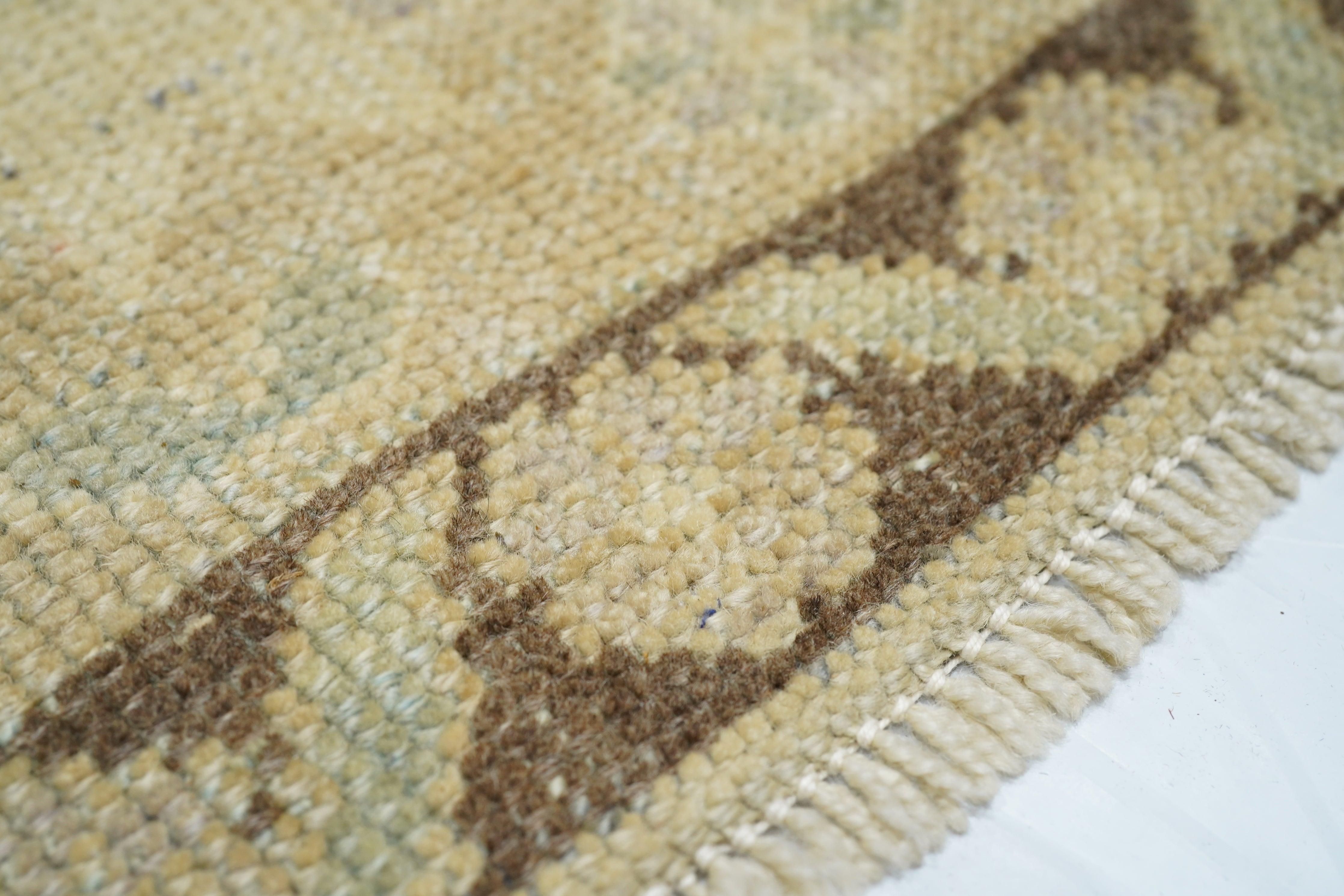 Oushak Rug 3'7'' x 6'6'' (21. Jahrhundert und zeitgenössisch) im Angebot