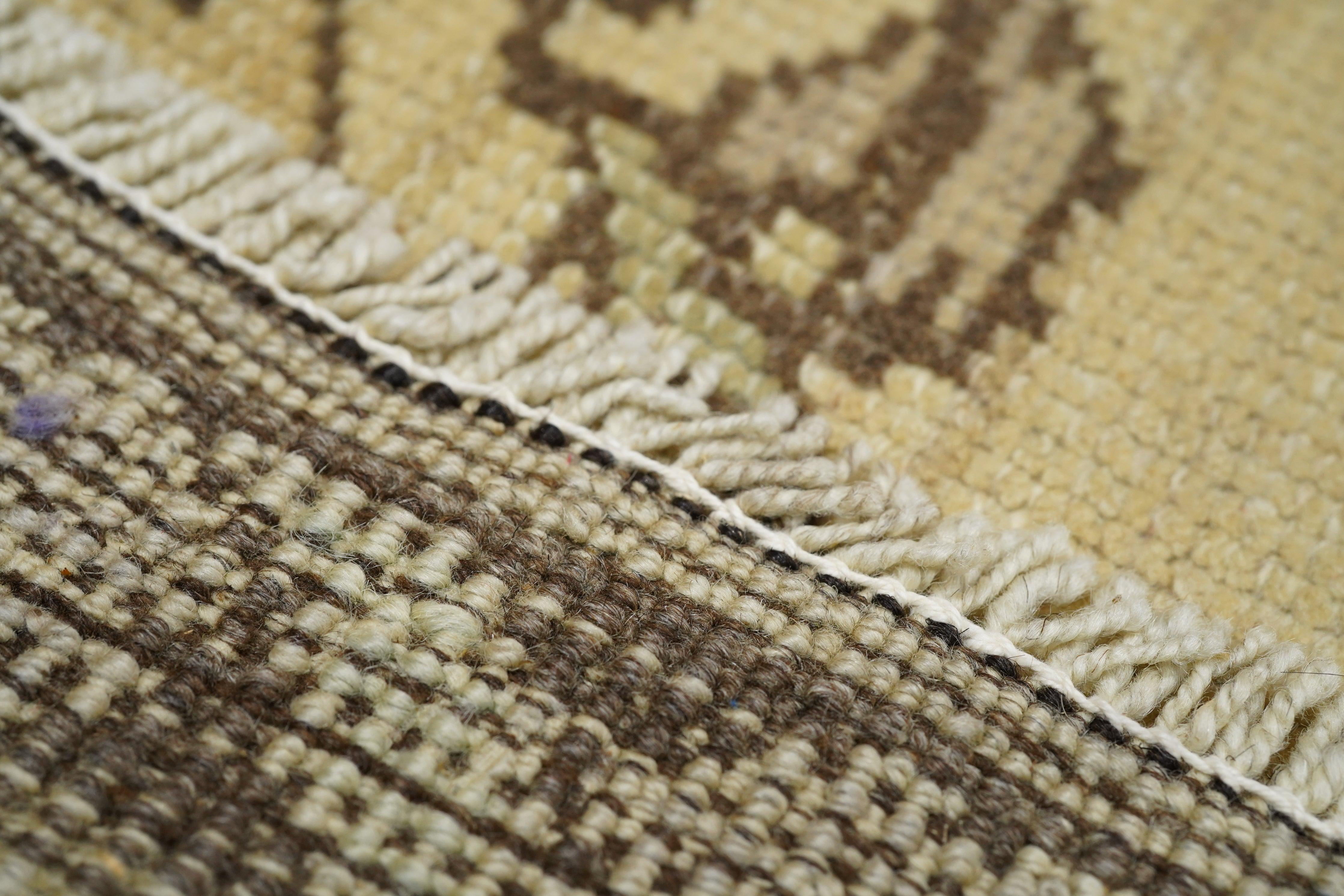 Oushak Rug 3'7'' x 6'6'' im Angebot 3