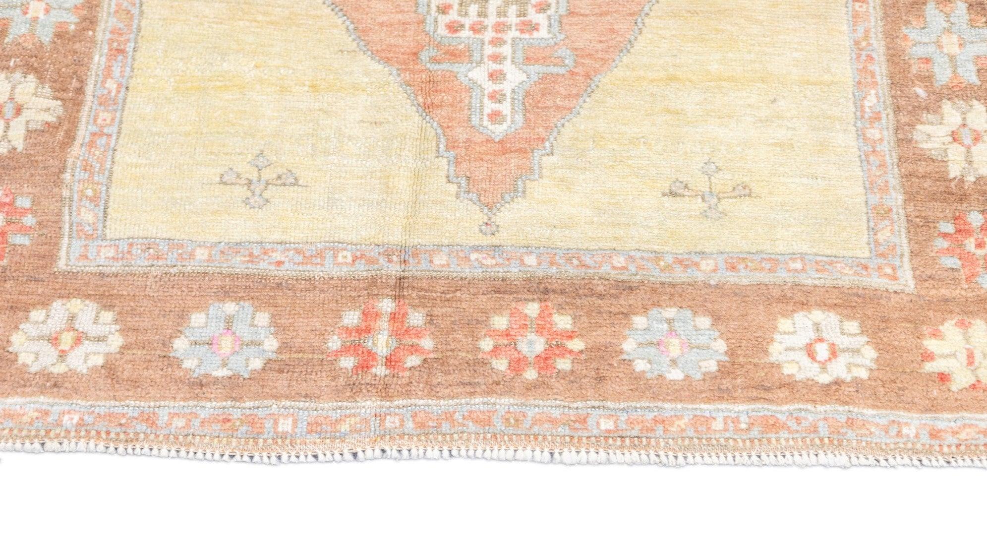 Oushak-Teppich 3'8'' x 5'3'' im Zustand „Gut“ im Angebot in New York, NY