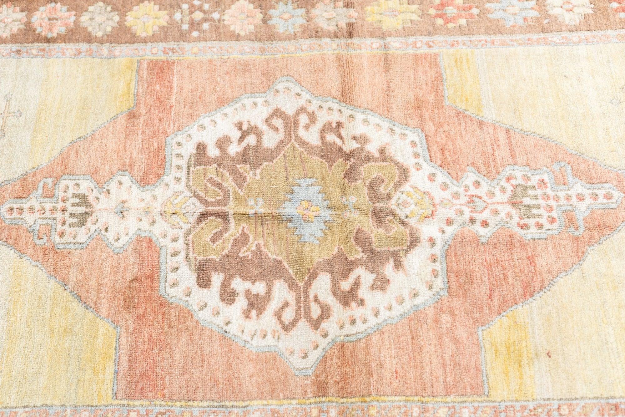 Oushak-Teppich 3'8'' x 5'3'' im Angebot 1