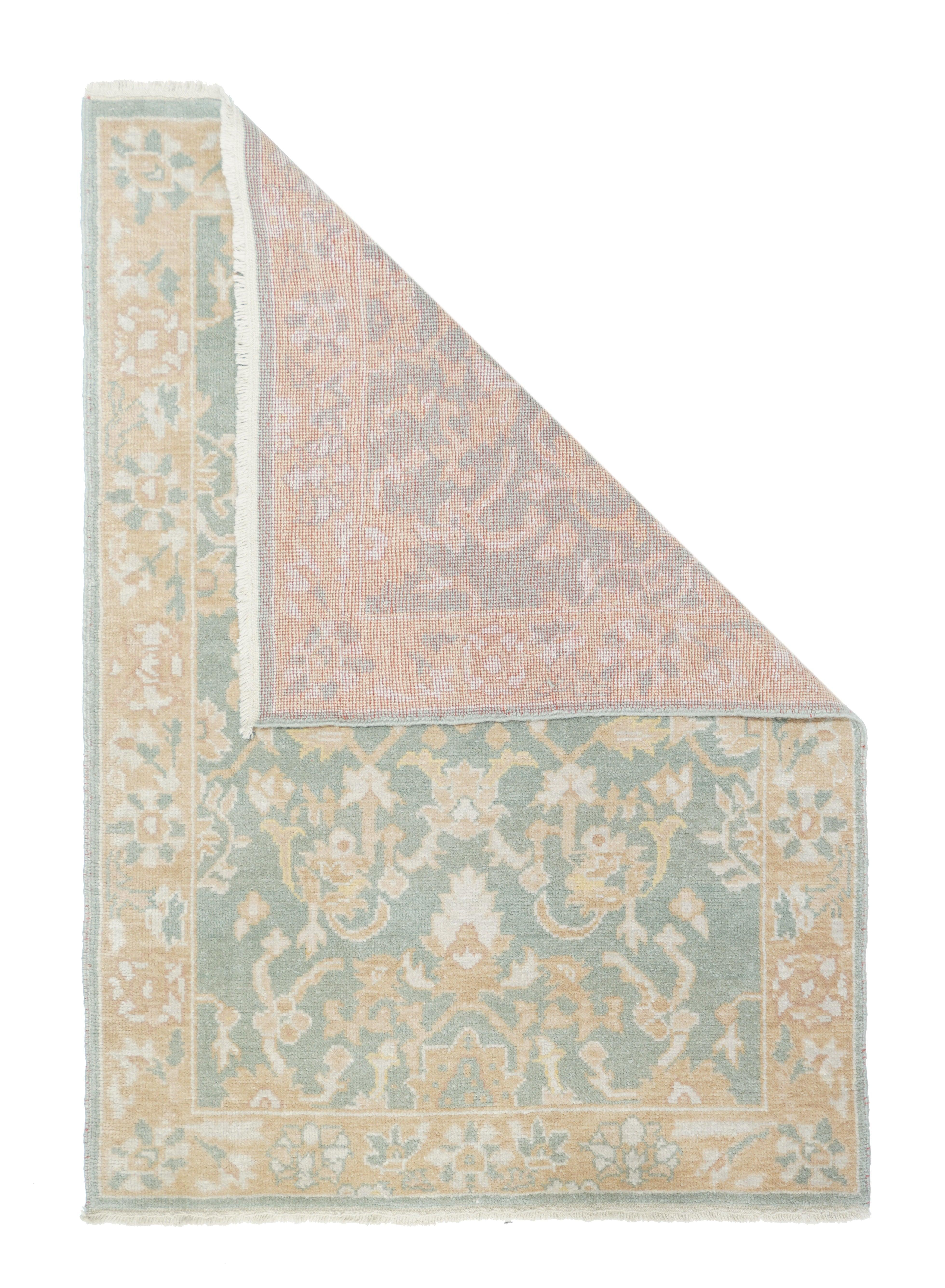 Oushak-Teppich 4'1'' x 6'1''.