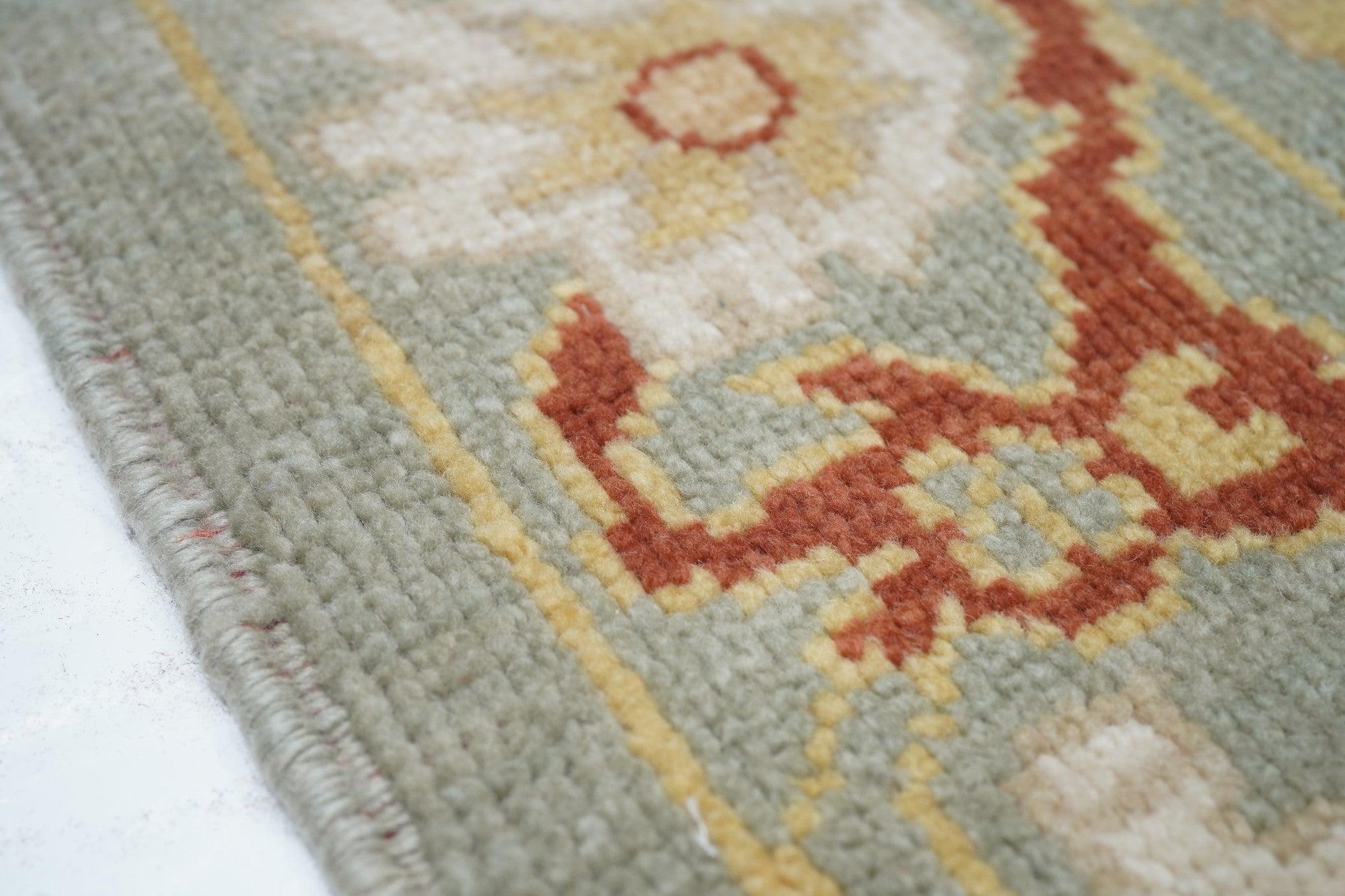 Oushak Rug 4'1'' x 6'1'' In New Condition For Sale In New York, NY