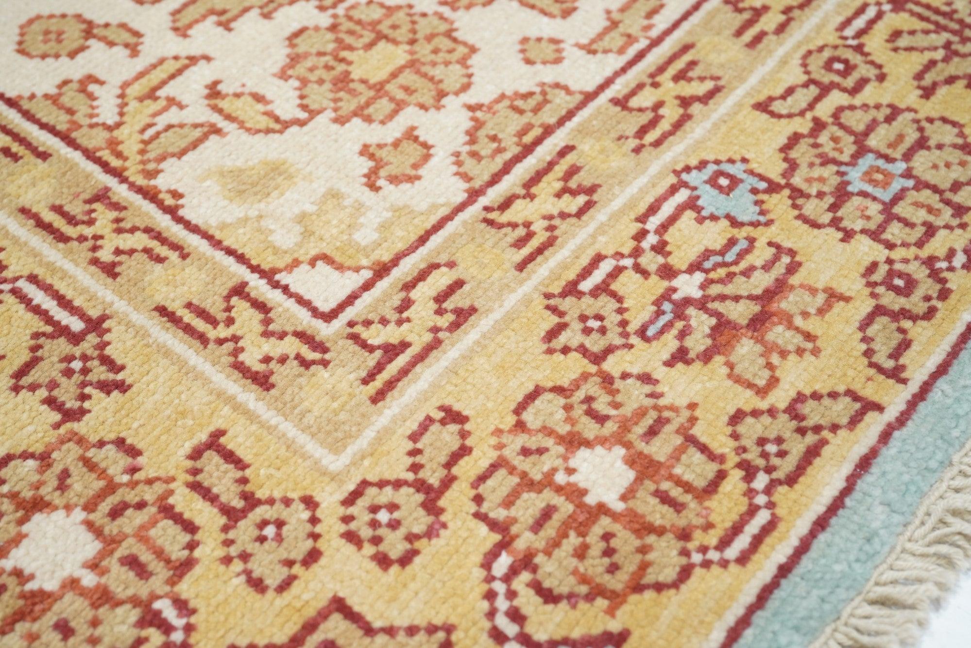 Oushak-Teppich 4'1'' x 6'1'' (21. Jahrhundert und zeitgenössisch) im Angebot