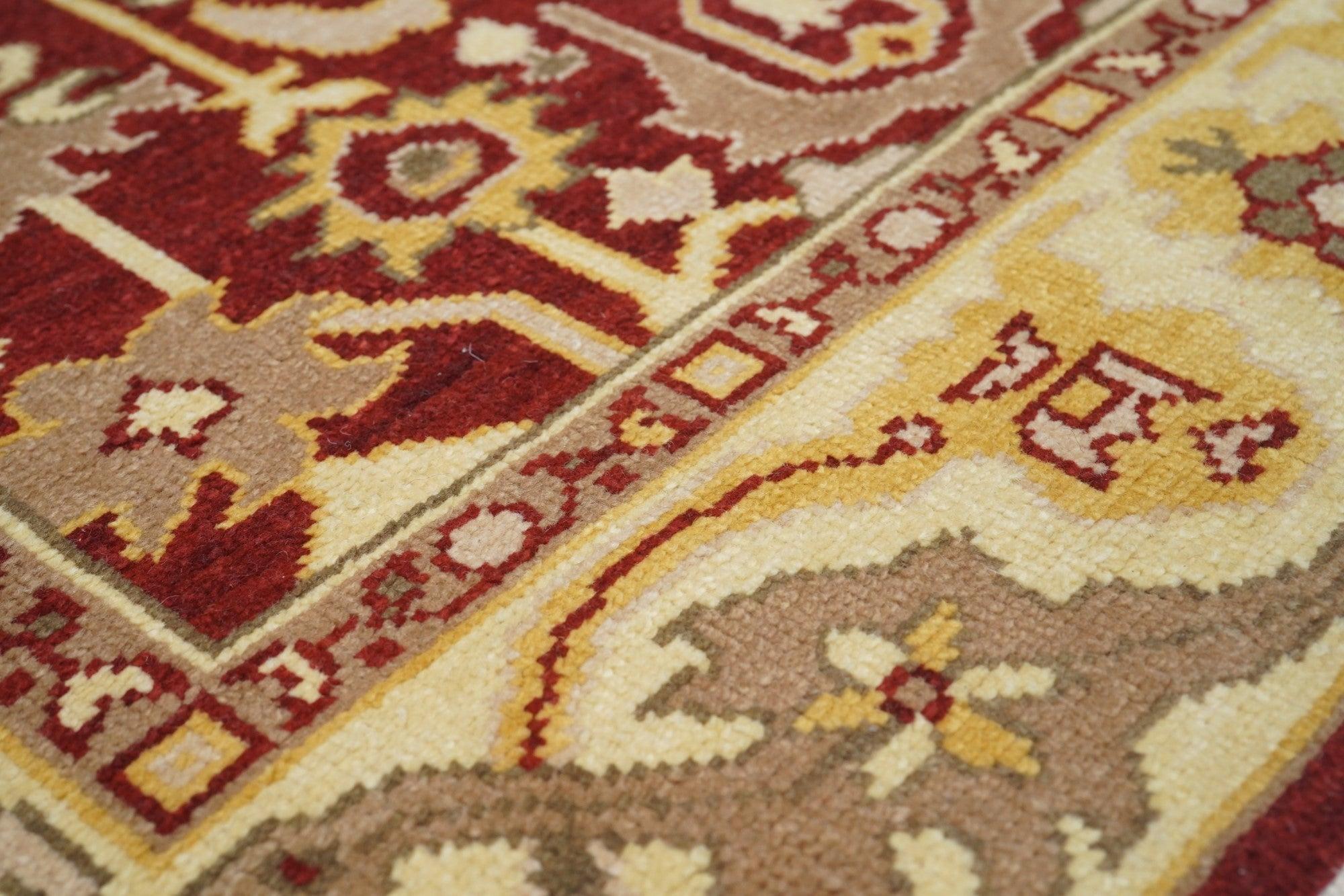 Oushak-Teppich 4'1'' x 6'1'' im Angebot 2