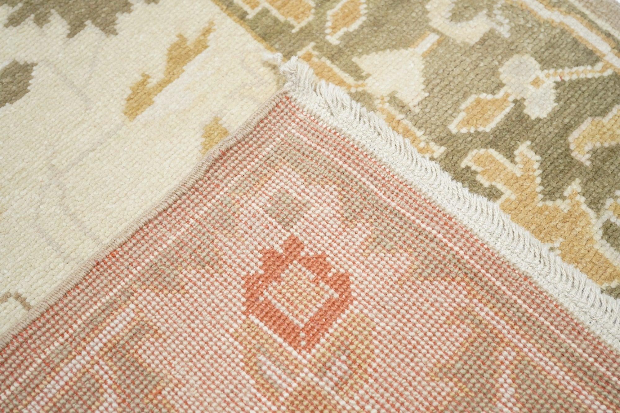 Tappeto Oushak 4'1'' x 6'1'' in vendita 3