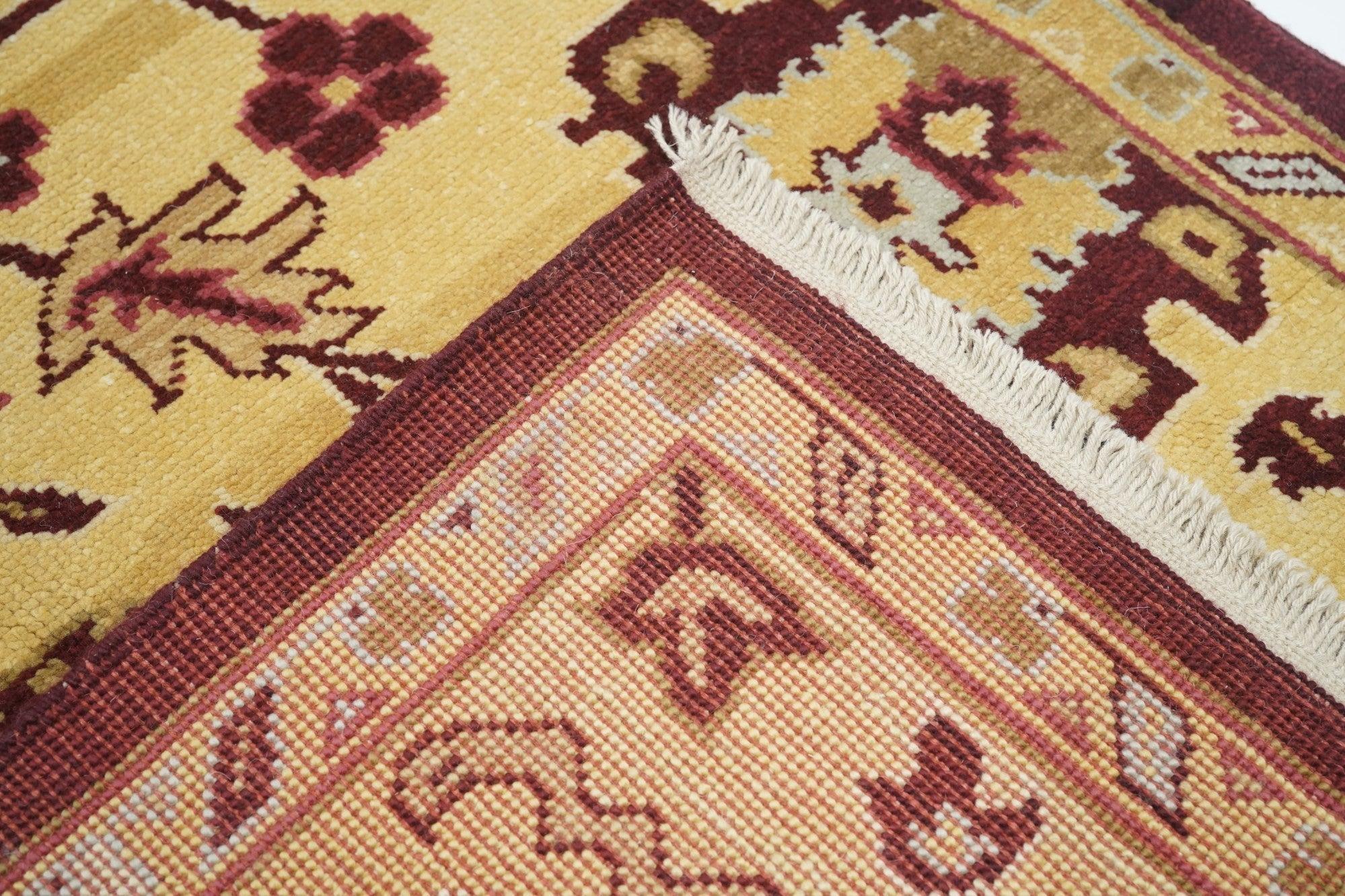 Oushak-Teppich 4'1'' x 6'1'' im Angebot 3