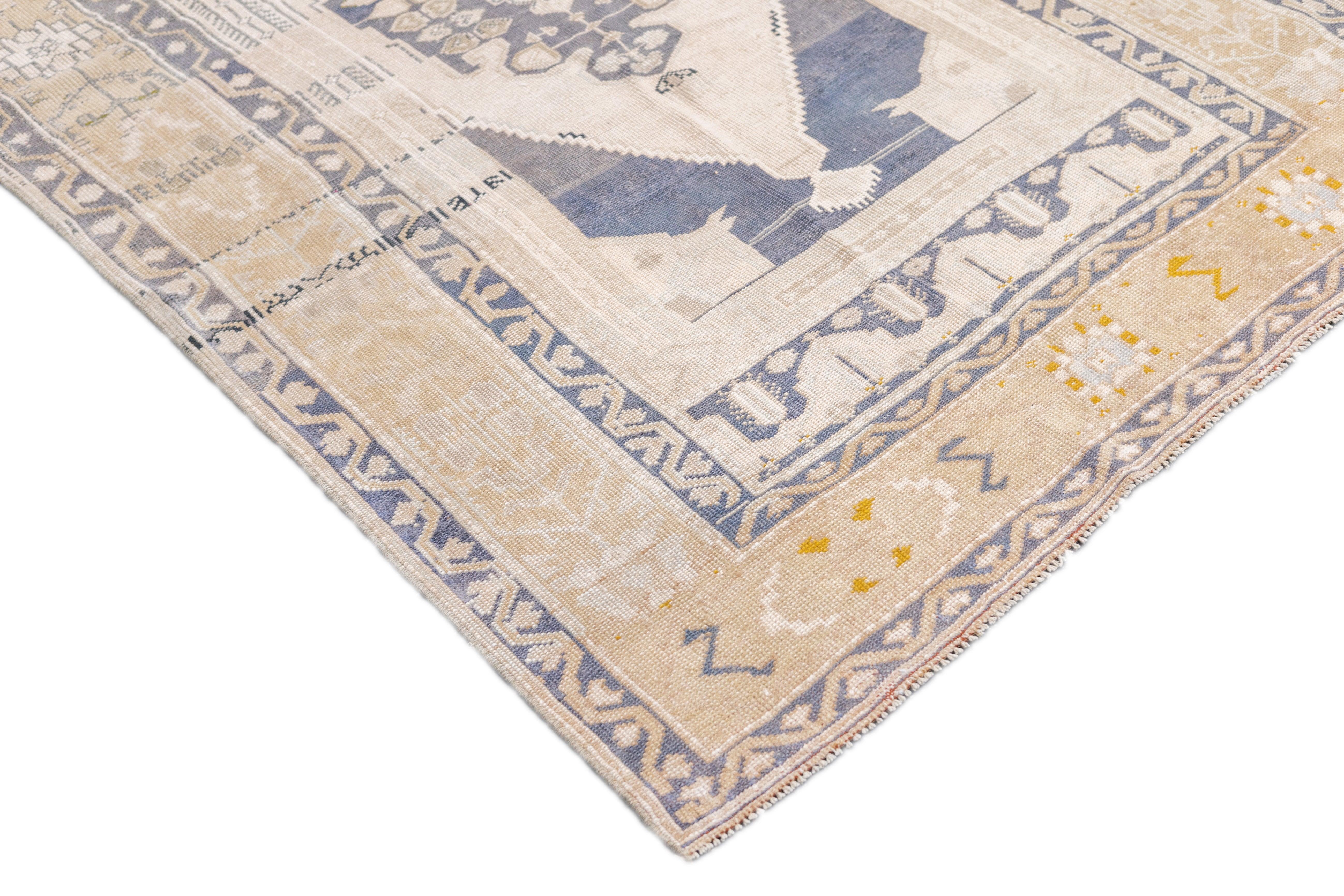 Oushak-Teppich 4'5'' x 7'5'' (21. Jahrhundert und zeitgenössisch) im Angebot