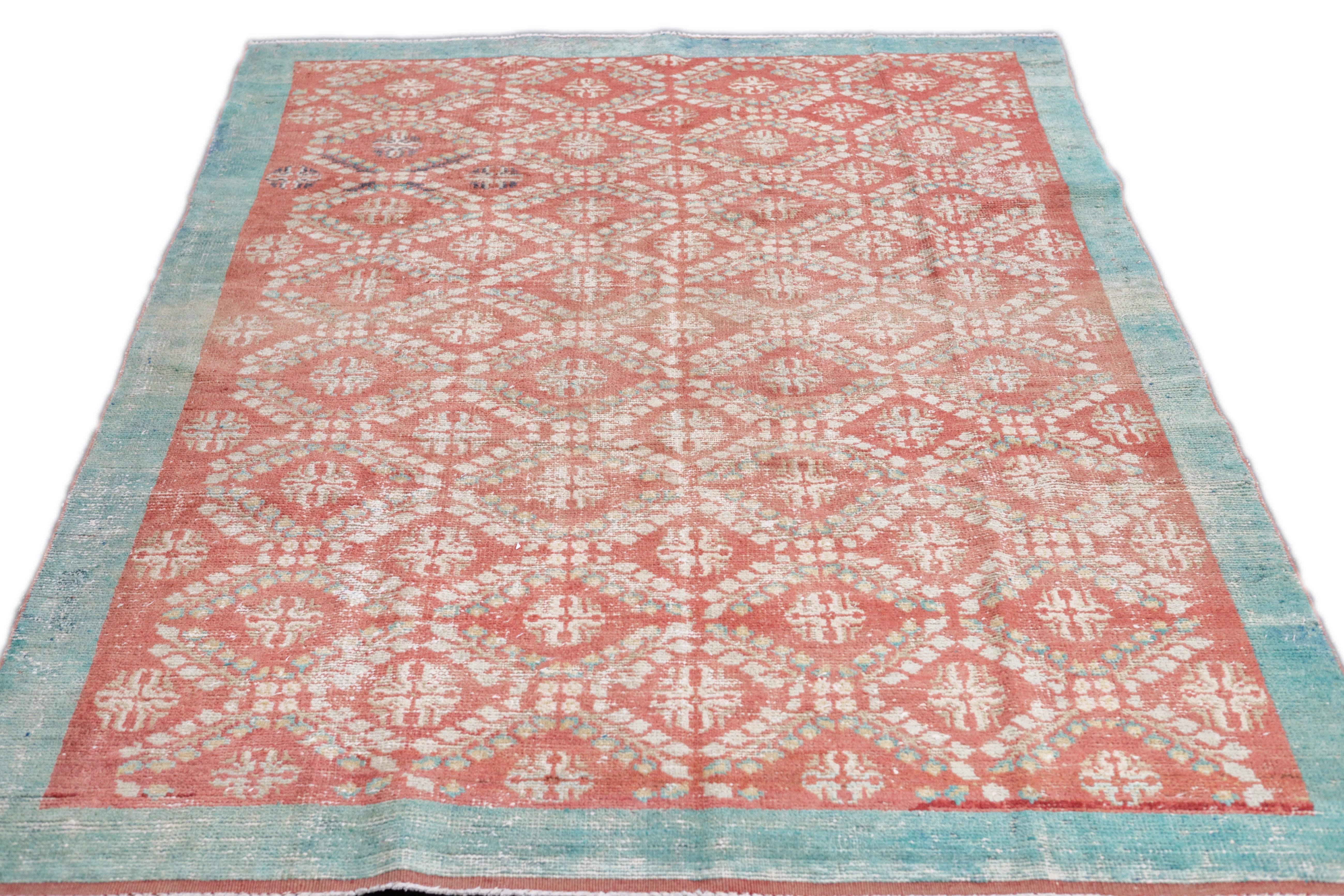 Oushak-Teppich 5'7'' x 8'2'' (21. Jahrhundert und zeitgenössisch) im Angebot