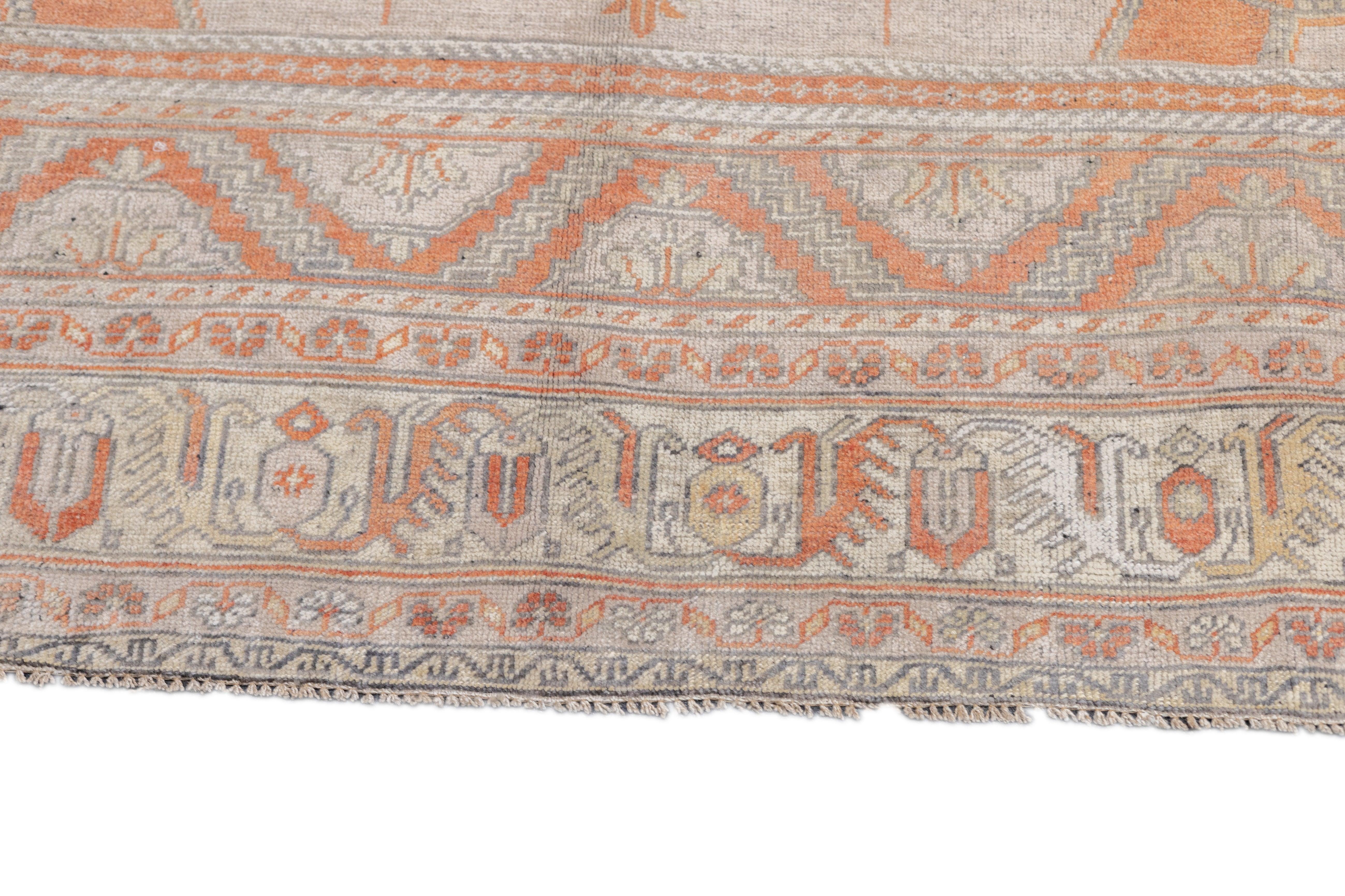 Oushak-Teppich 5'9'' x 10'6'' im Zustand „Hervorragend“ im Angebot in New York, NY