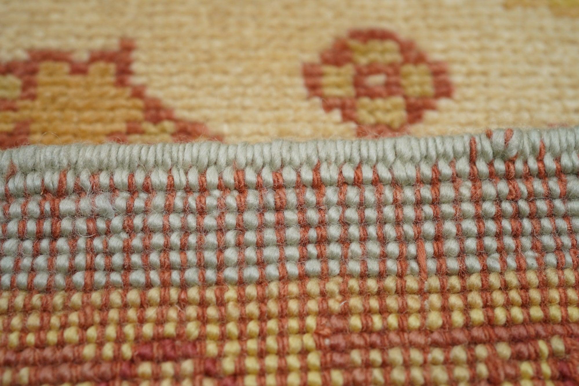 Oushak Rug 6'0'' x 9'0'' in vendita 5