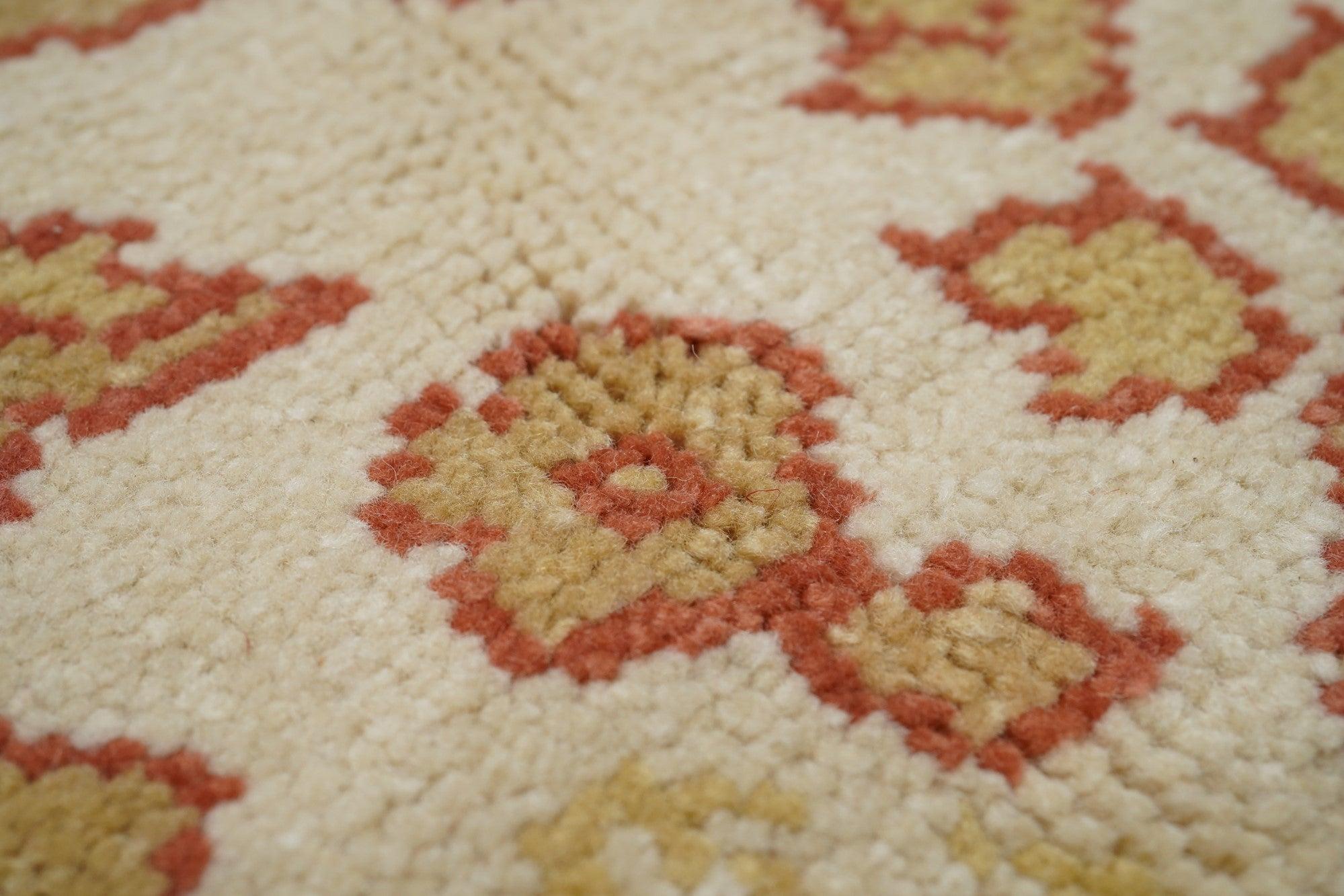 Oushak Rug 6'0'' x 9'0'' in vendita 3