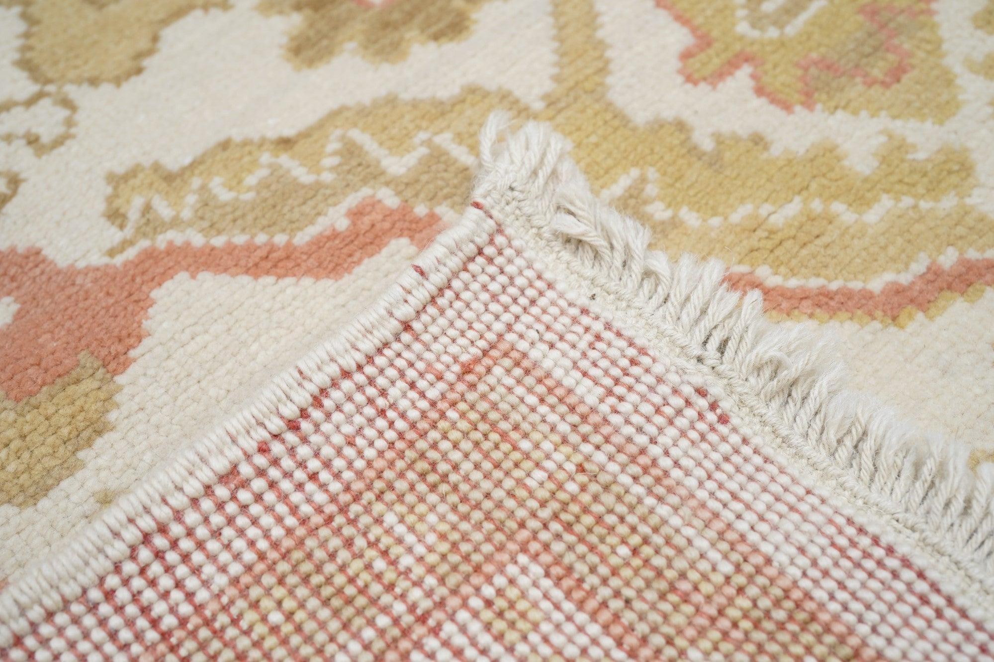 Oushak Rug 9'0