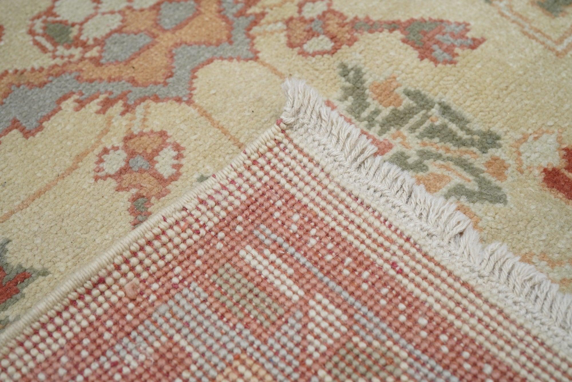 Oushak Rug 9'0