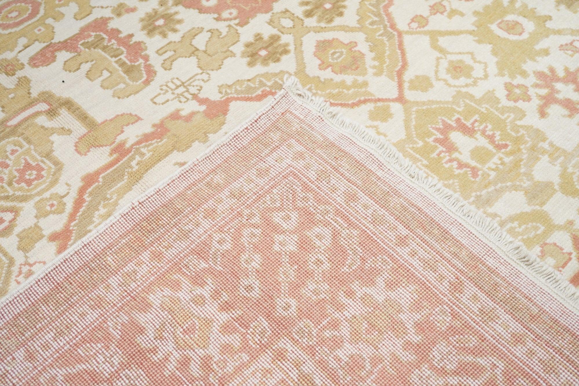 Oushak Rug 9'0