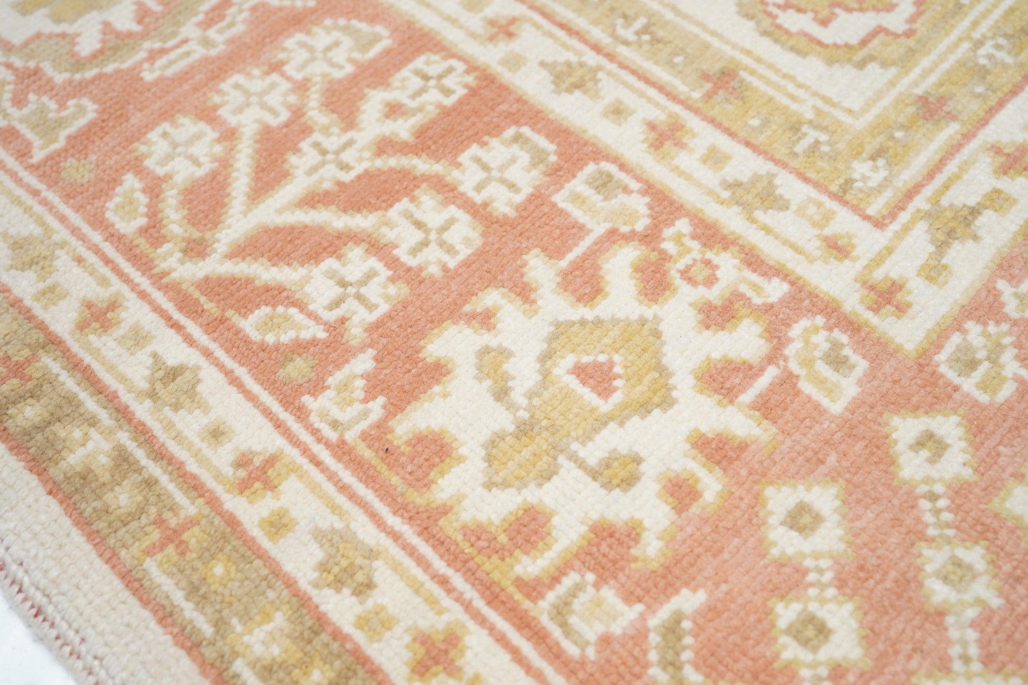 Oushak Rug 9'0