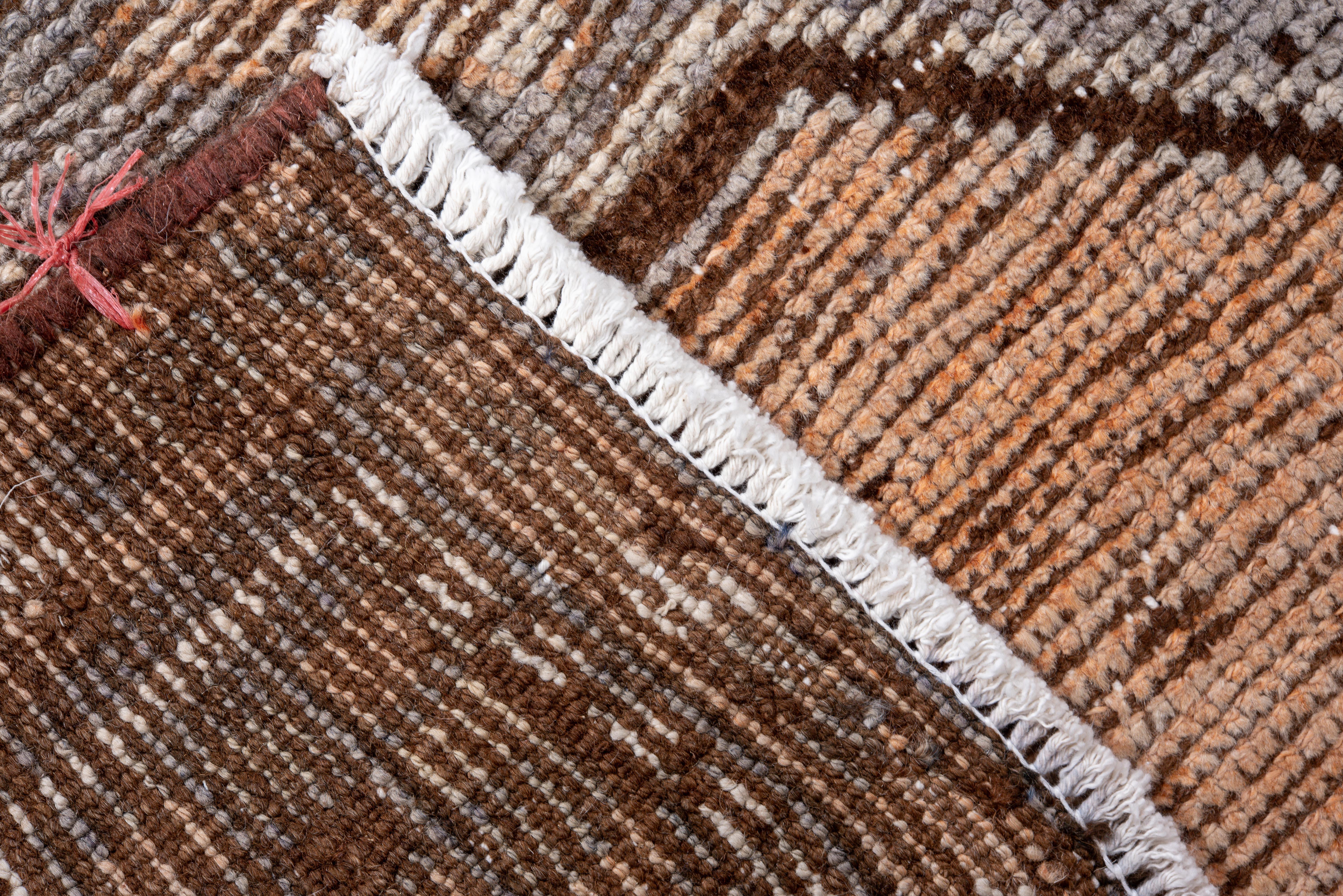 Oushak Rug Grand Medallion Läufer in Soft Apricot und Schiefer (Mitte des 20. Jahrhunderts) im Angebot