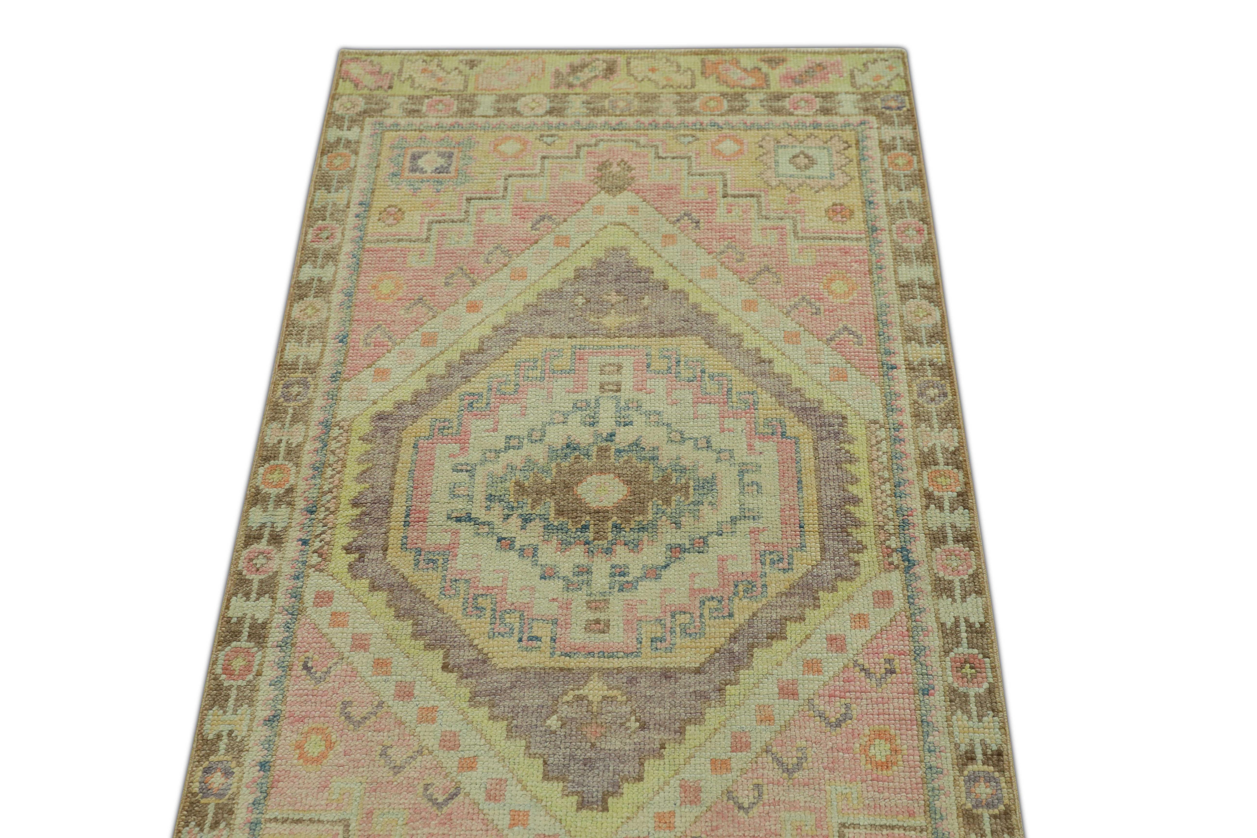 Noué à la main Tapis oriental noué à la main turc Oushak 2'11