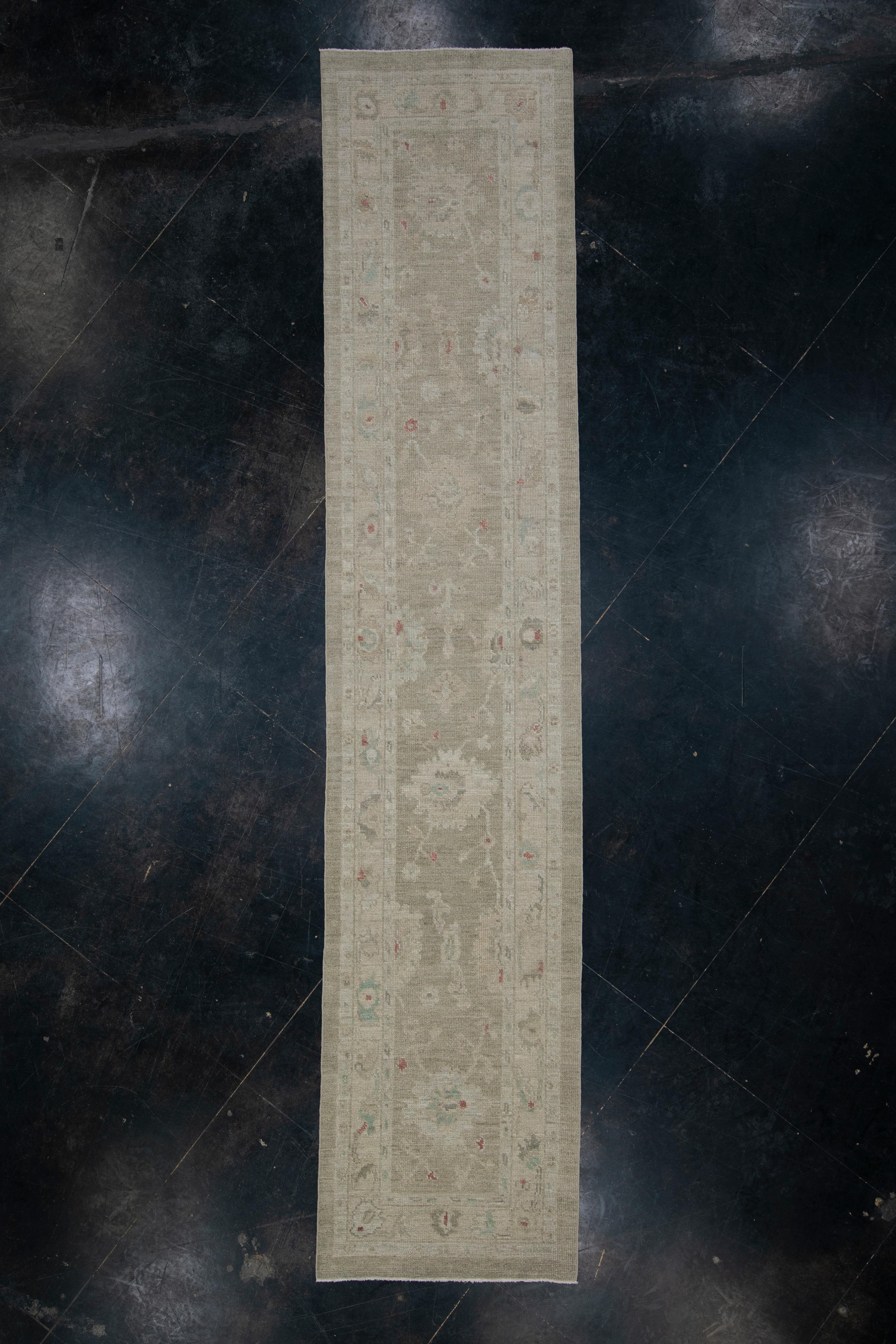 Tapis oriental noué à la main turc Oushak 2'7