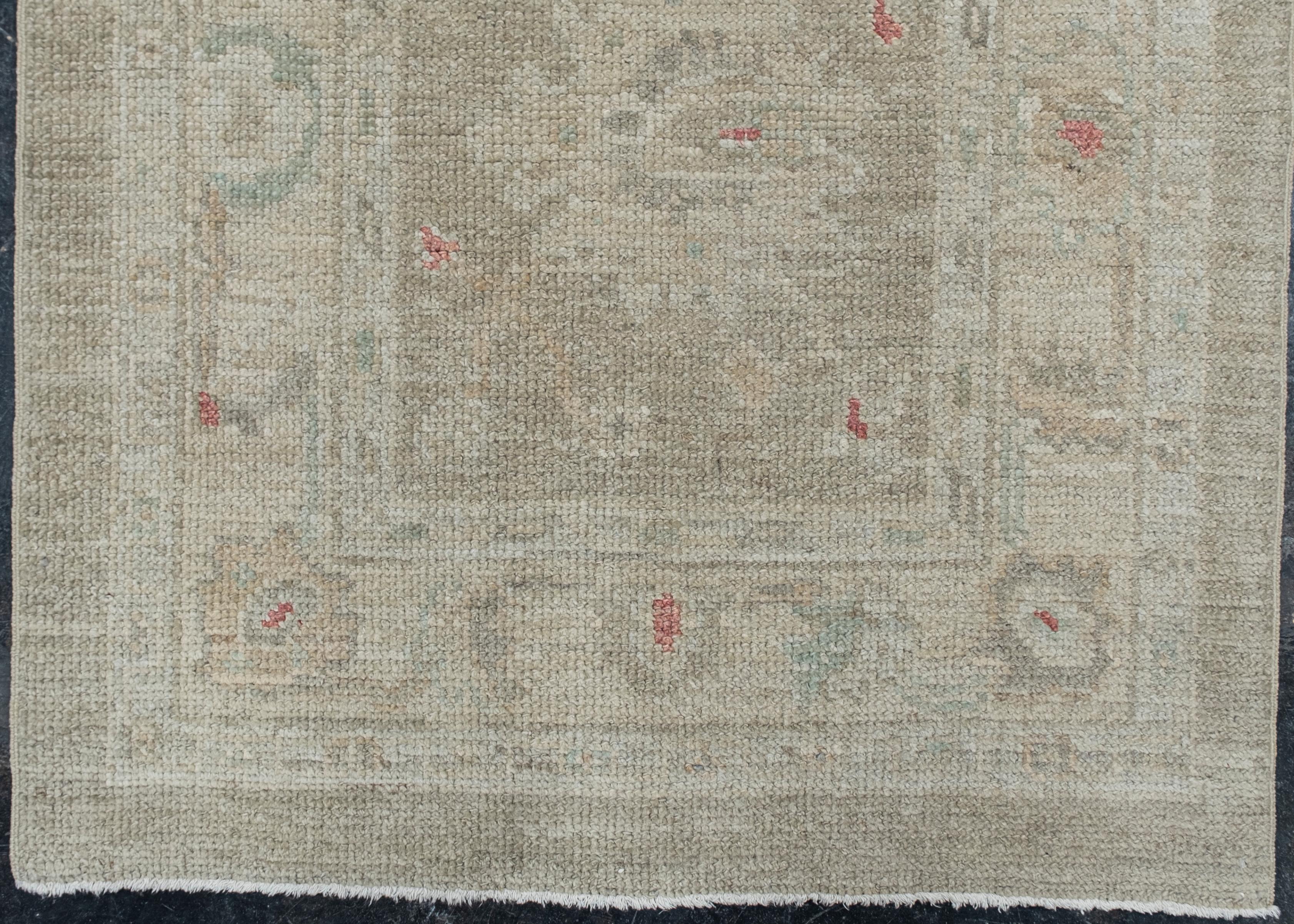 Noué à la main Tapis oriental noué à la main turc Oushak 2'7