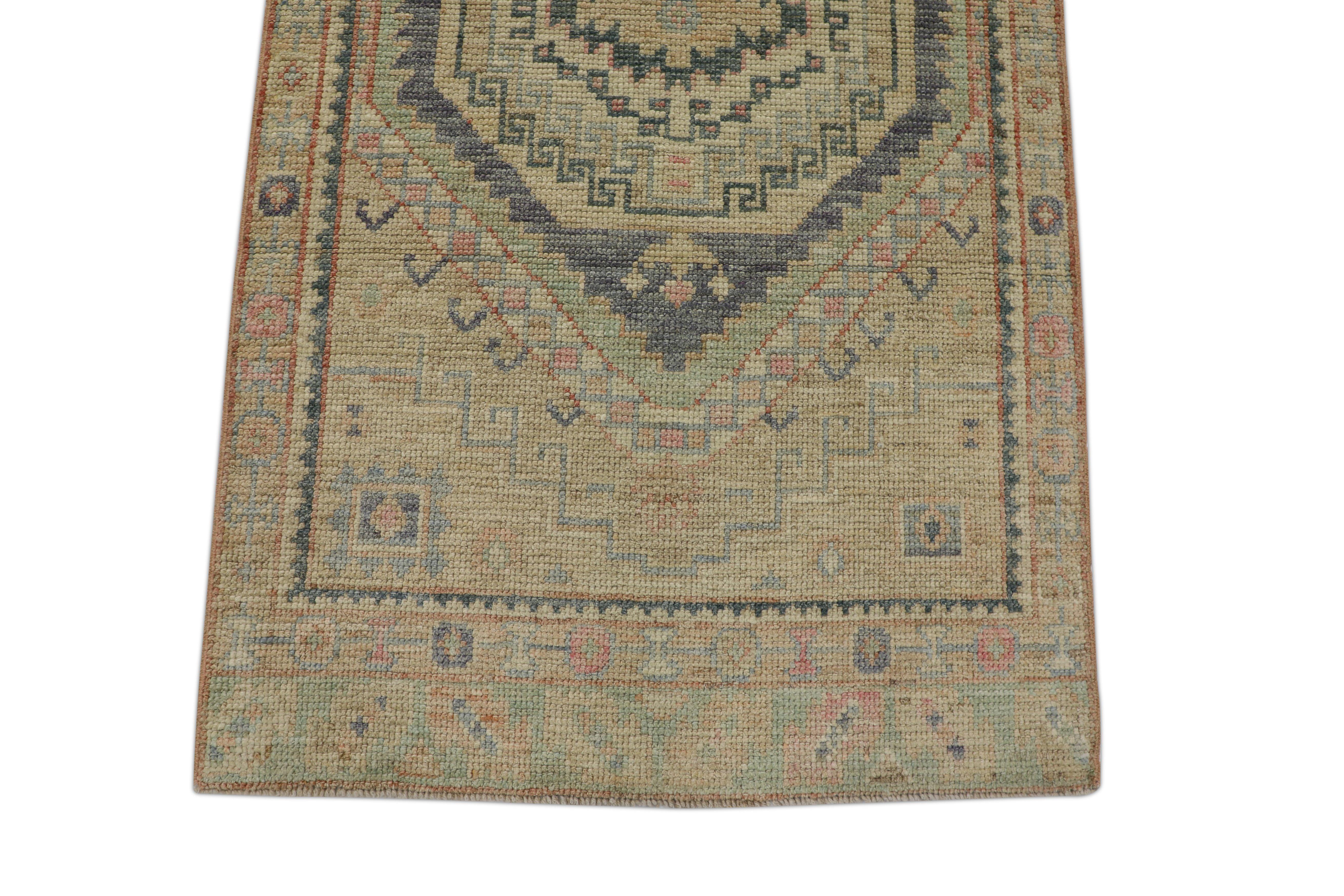 Hand-Knotted Oushak Rug Oriental Hand Knotted Turkish Oushak 2'8