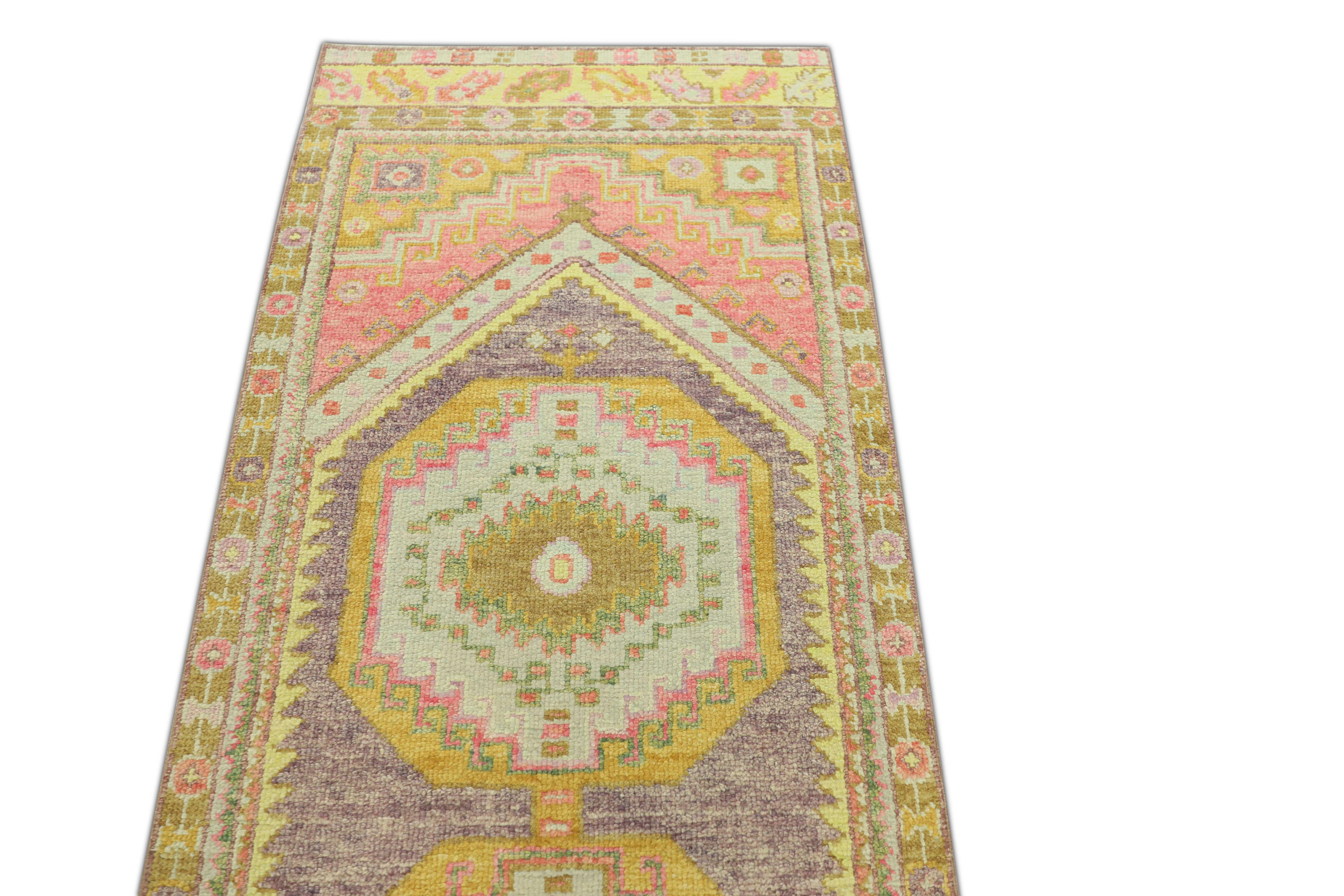 Noué à la main Tapis oriental noué à la main turc Oushak 2'9