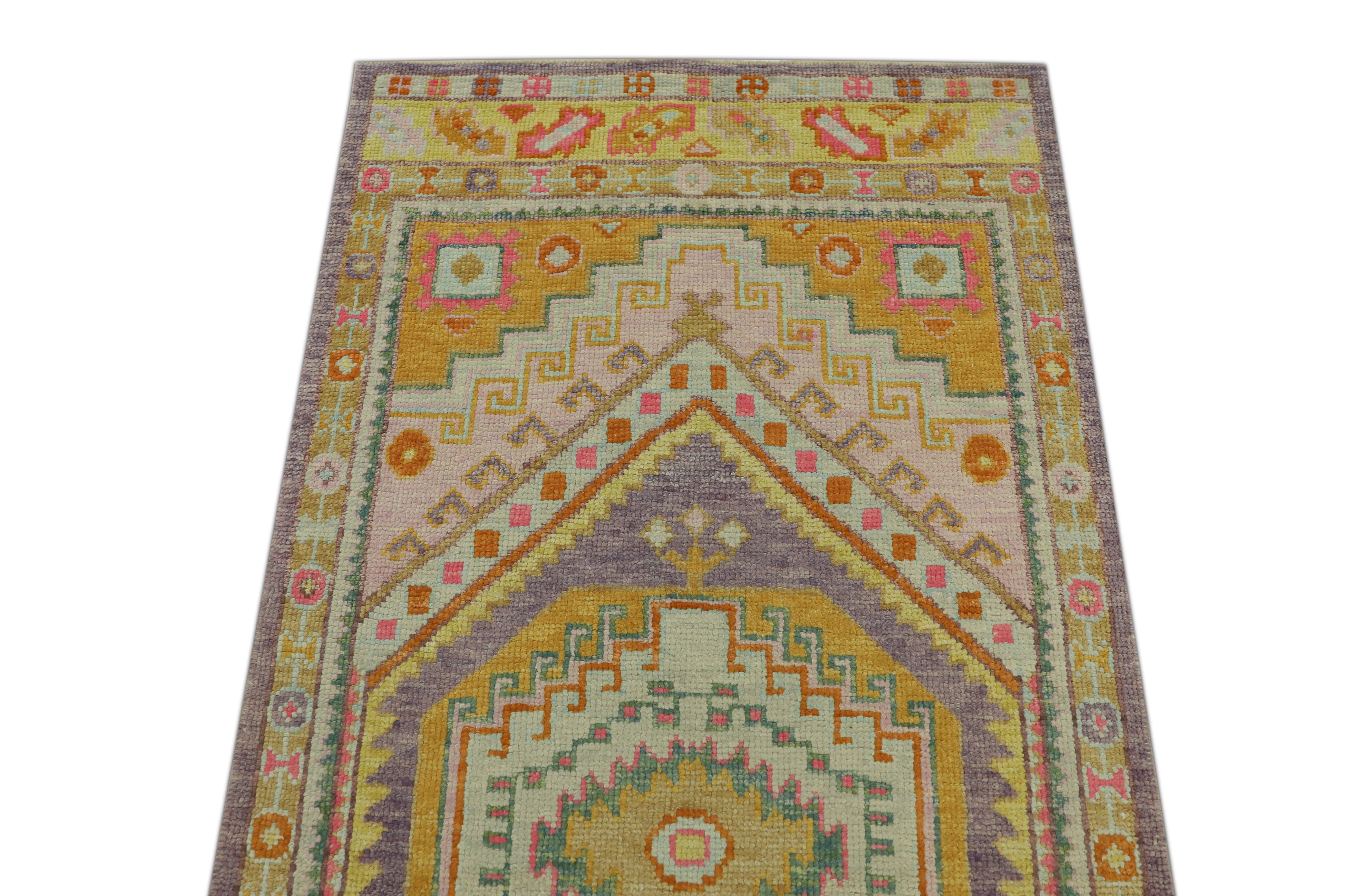 Hand-Knotted Oushak Rug Oriental Hand Knotted Turkish Oushak 3'1