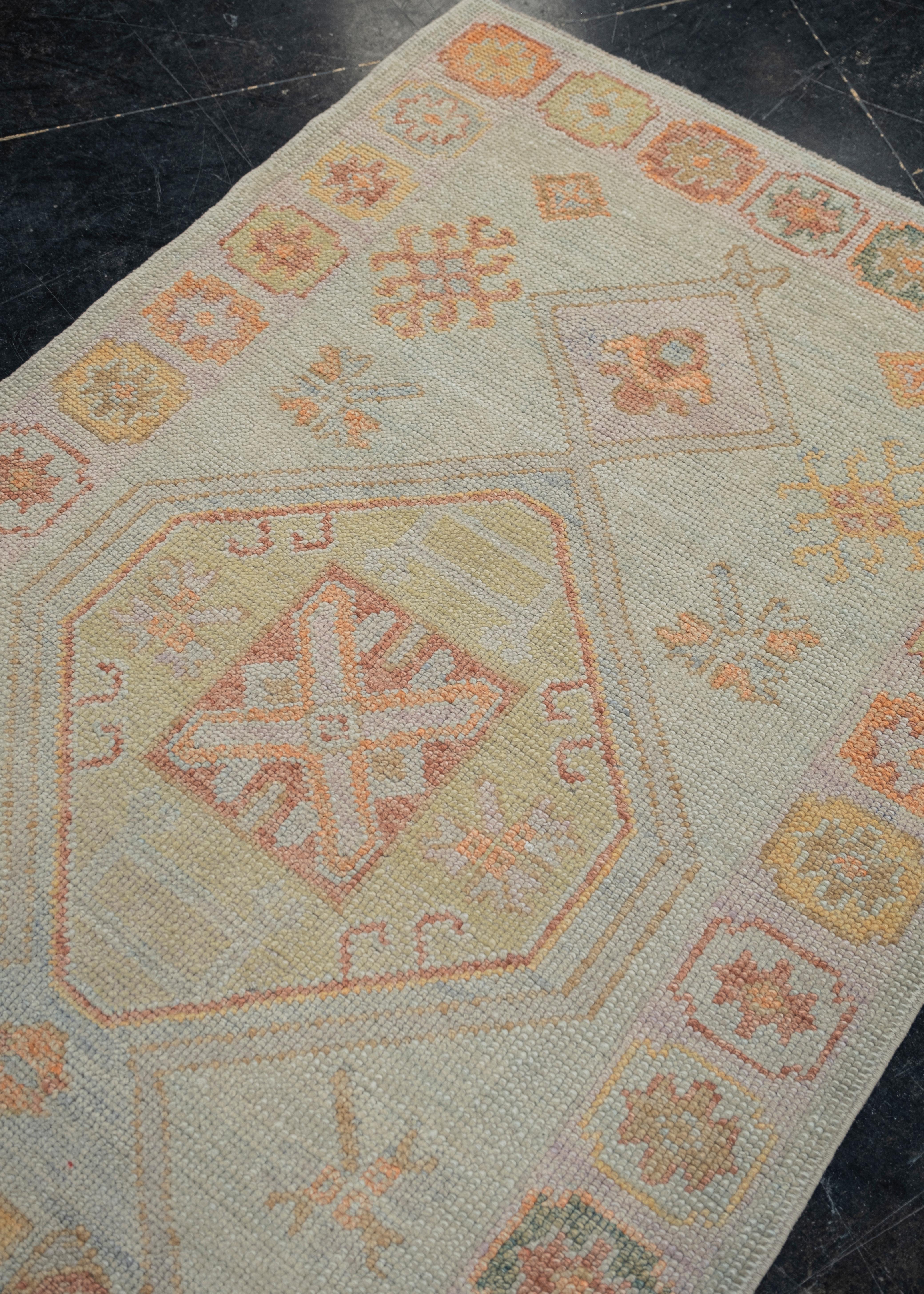Hand-Knotted Oushak Rug Oriental Hand Knotted Turkish Oushak 3'2