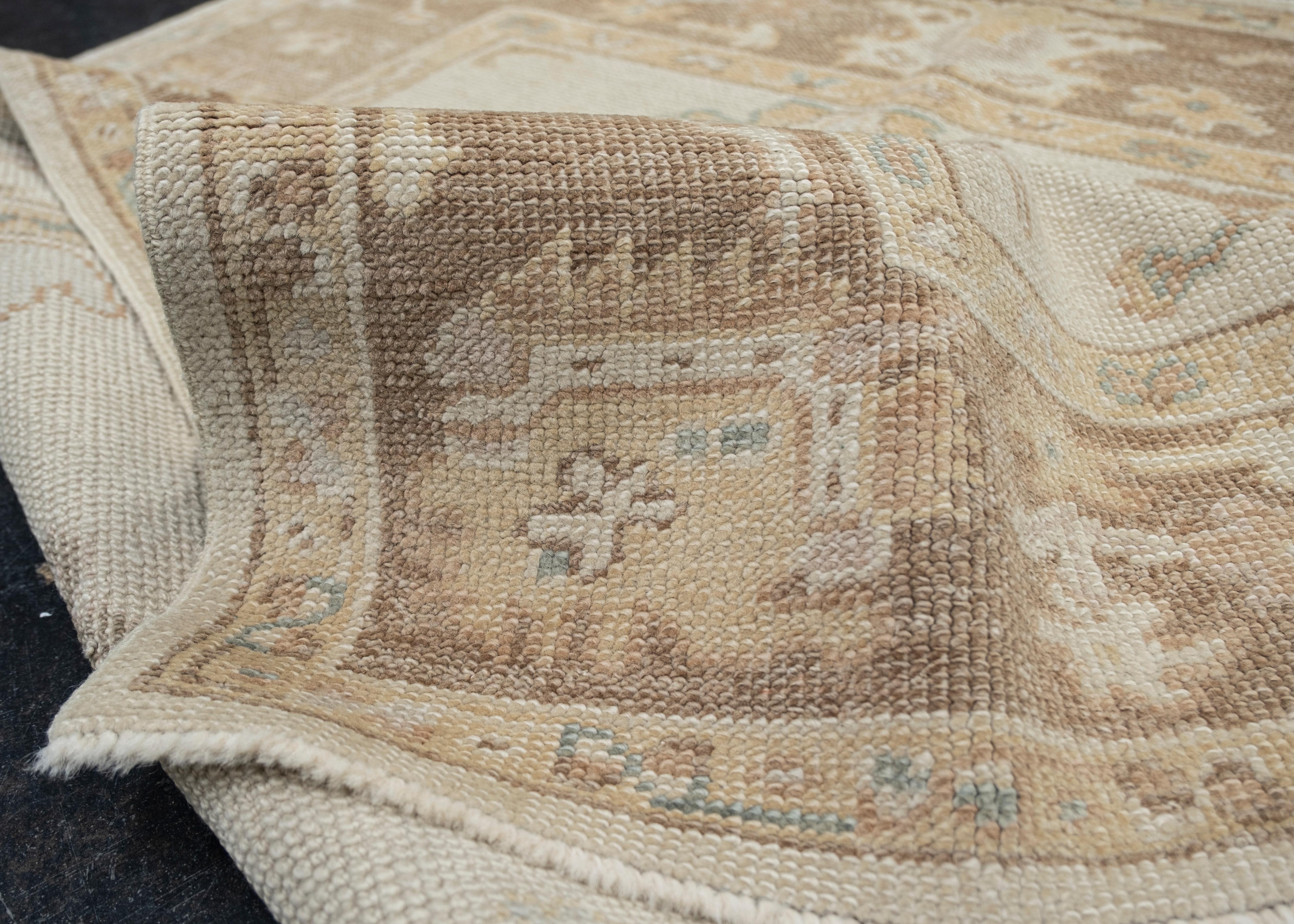 Noué à la main Tapis oriental noué à la main turc Oushak 3'9