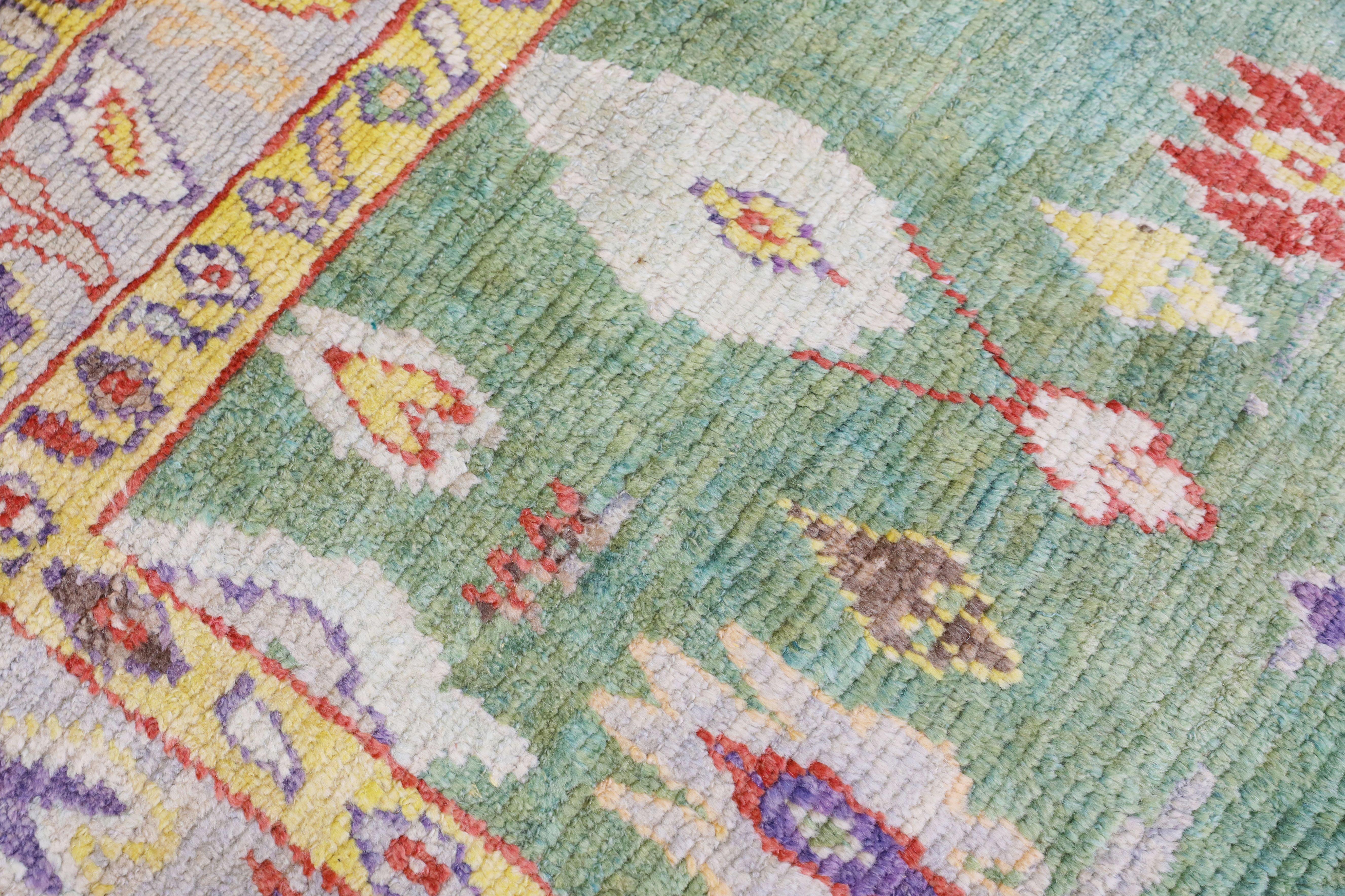 Hand-Knotted Oushak Rug Oriental Hand Knotted Turkish Oushak 5'4