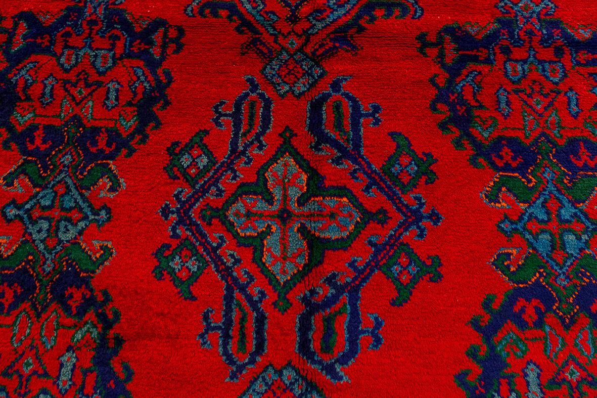 Oushak-Teppich Rotes Feld (Frühes 20. Jahrhundert) im Angebot