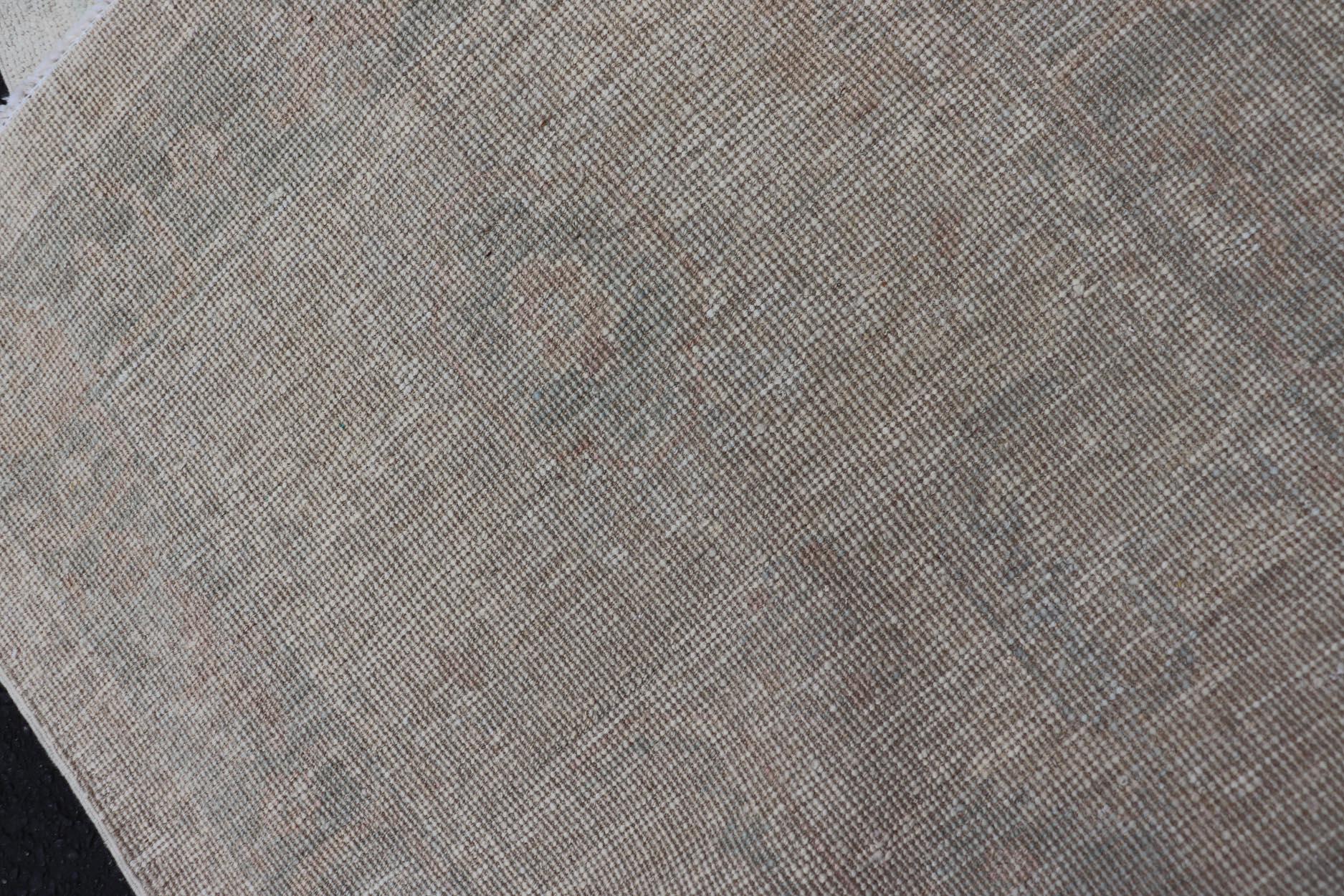 Runner Oushak con disegno a medaglioni su campo crema con blu 2'8 x 11'10 in vendita 3