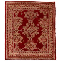 Tapis carré Oushak, ancien, vers les années 1910