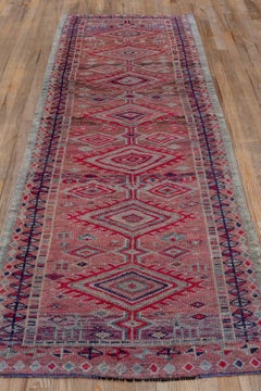 Oushak Tribal Motif in Red Shades