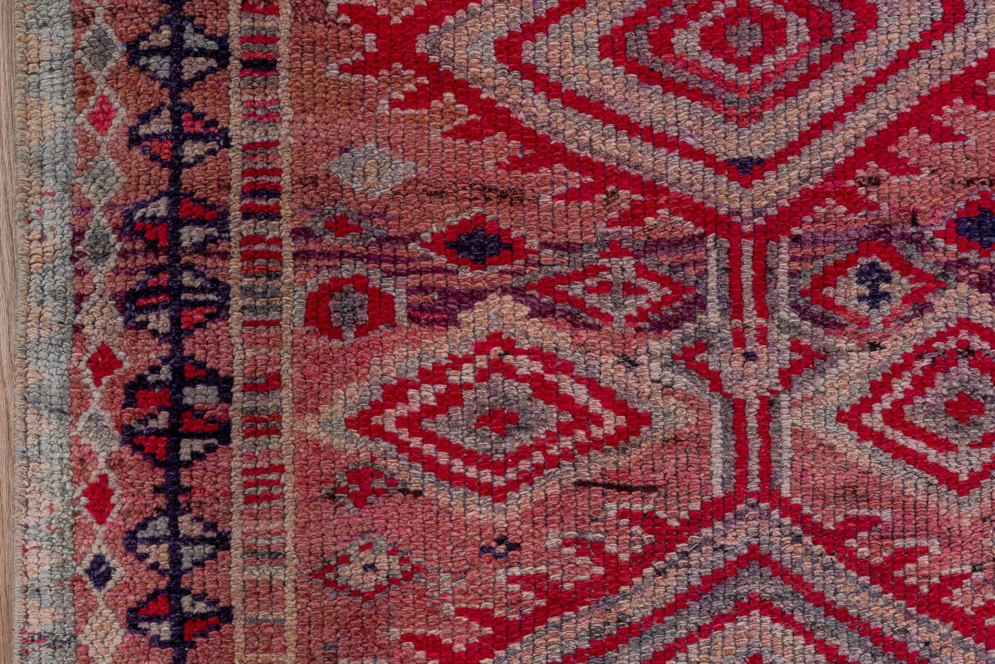 Oushak-Stammesmotiv in Rot-Tönen im Angebot 1