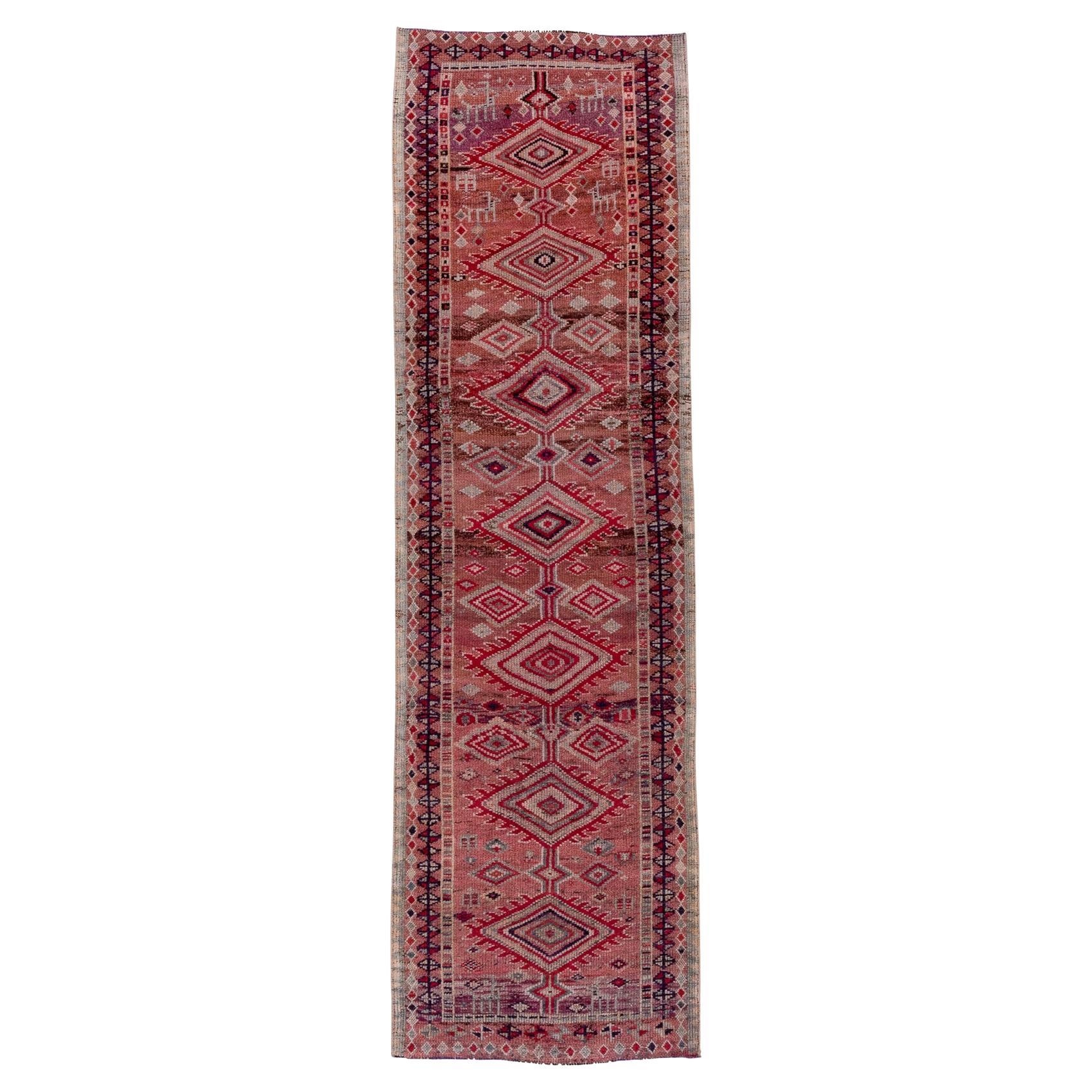 Oushak Tribal Motif in Red Shades