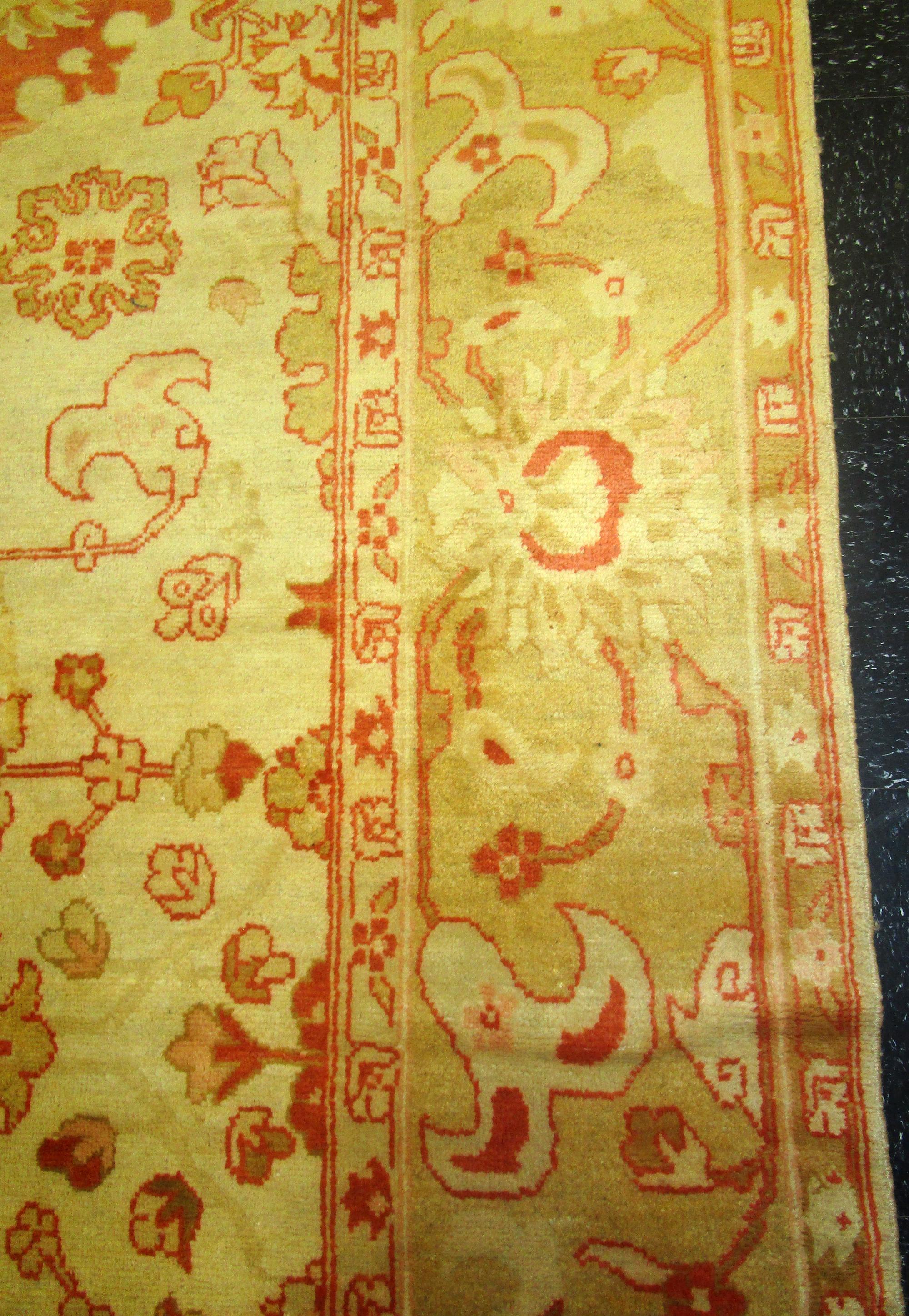 Oushak Wool Pile Antique Turkish Rug Large Size For Sale 2