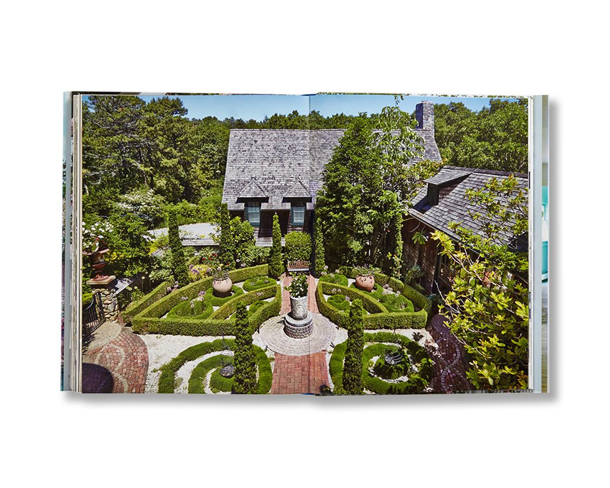 Livre Out East Houses and Gardens of the Hamptons de Jennifer Ash Rudick en vente 5
