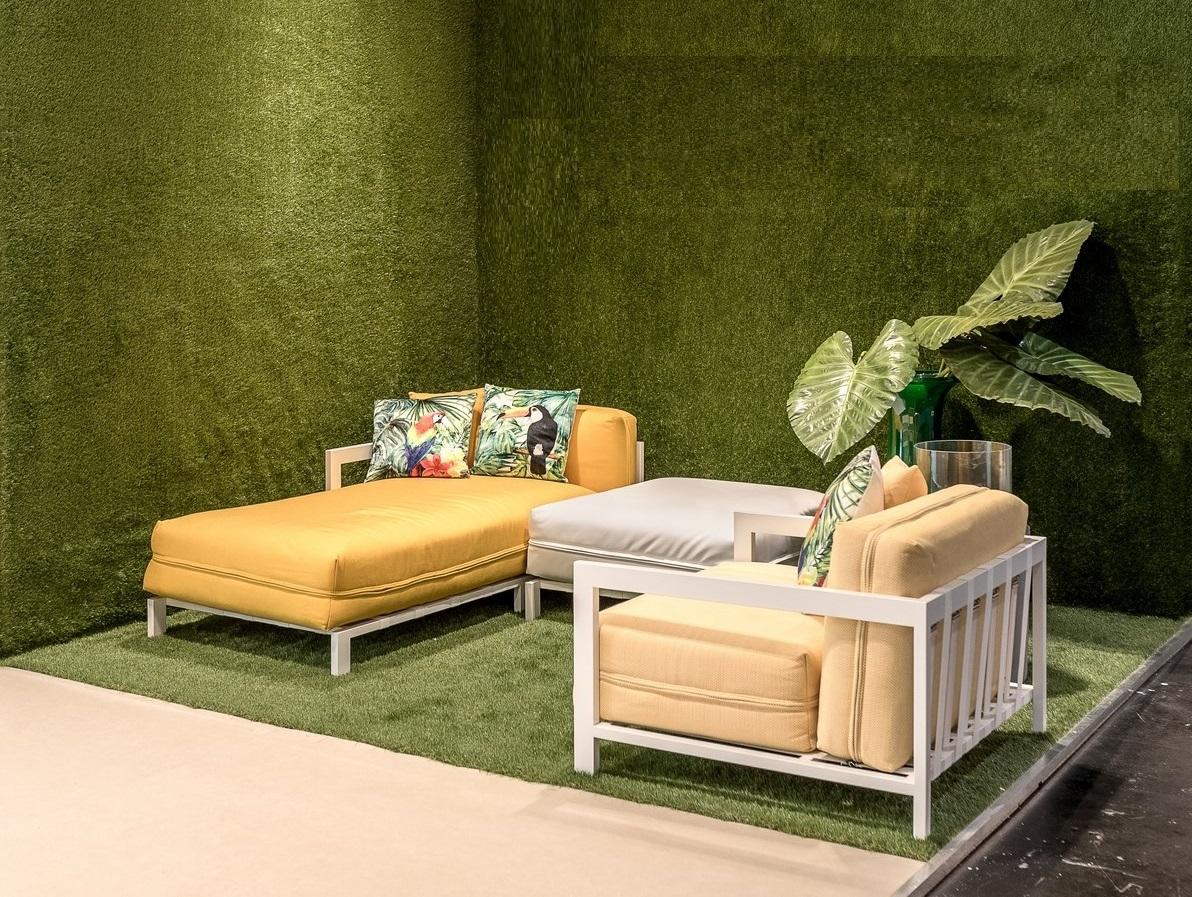 Poltrona da esterno con struttura in acciaio inox microtesturizzato in vendita 7