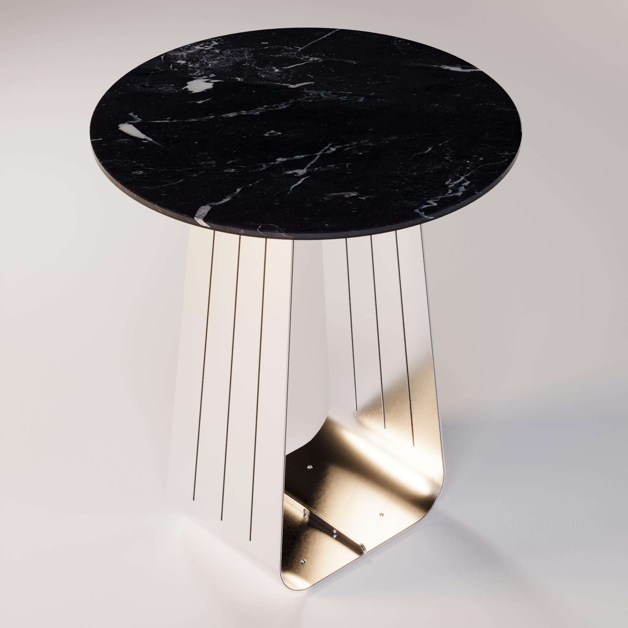 Mesa de bar para exterior con tapa de mármol Nero Marquina en Nuevo estado para la venta en Santo Tirso, PT