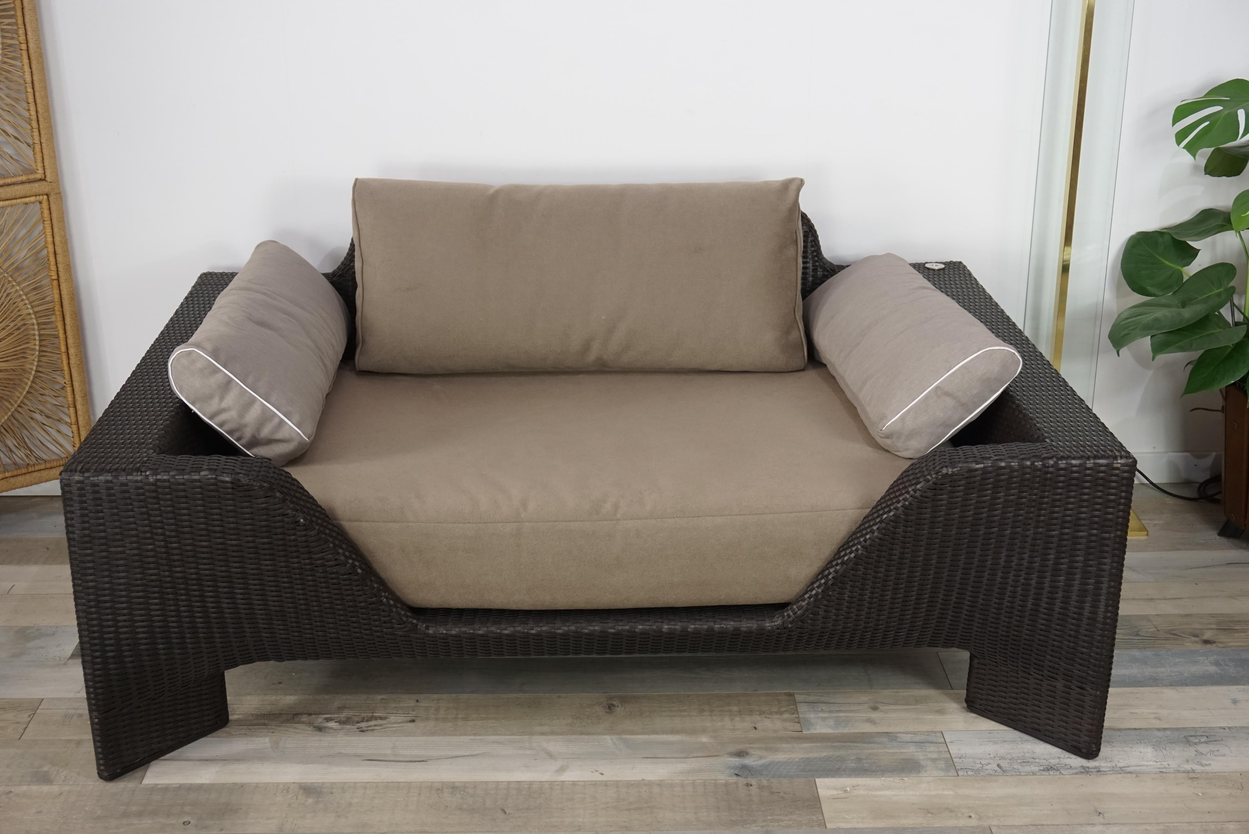 Moderne Modèle de canapé d'extérieur Bel Air de Sacha Lakic pour Roche Bobois
