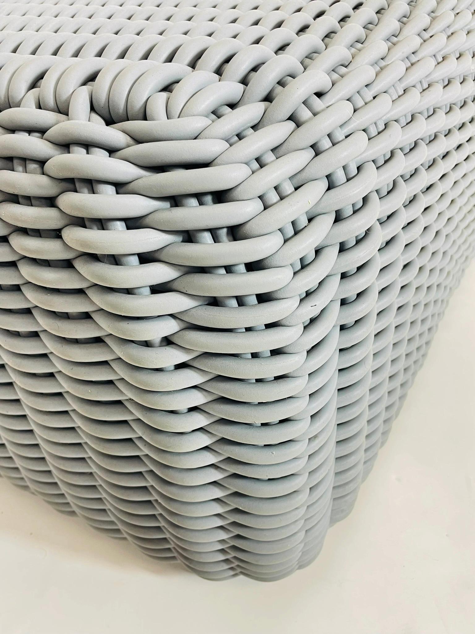 Panchina da esterno di Shore Furniture, London 21st Century in vendita 2
