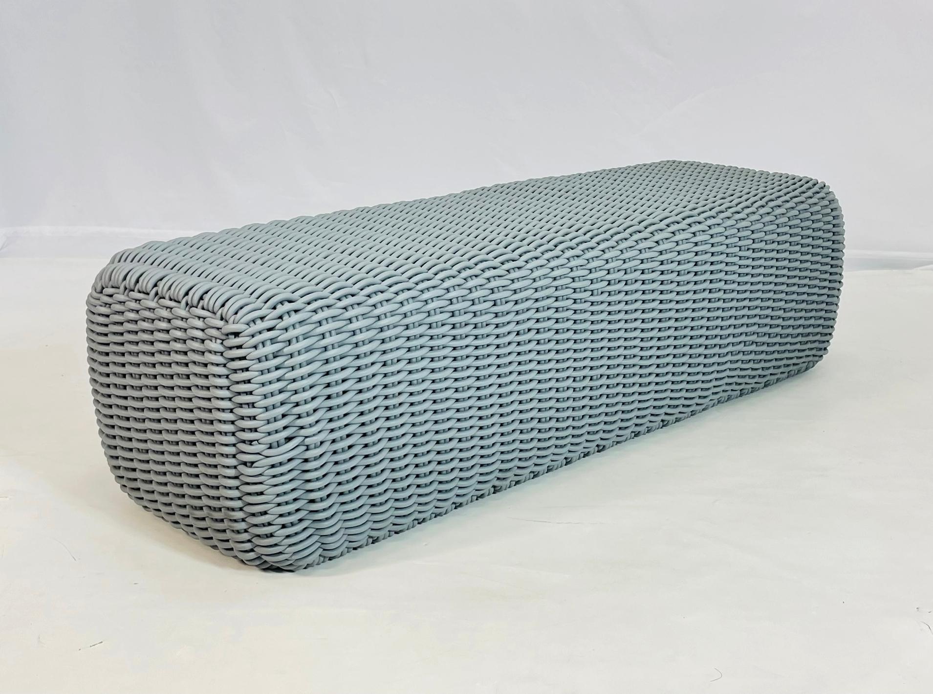Inglese Panchina da esterno di Shore Furniture, London 21st Century in vendita