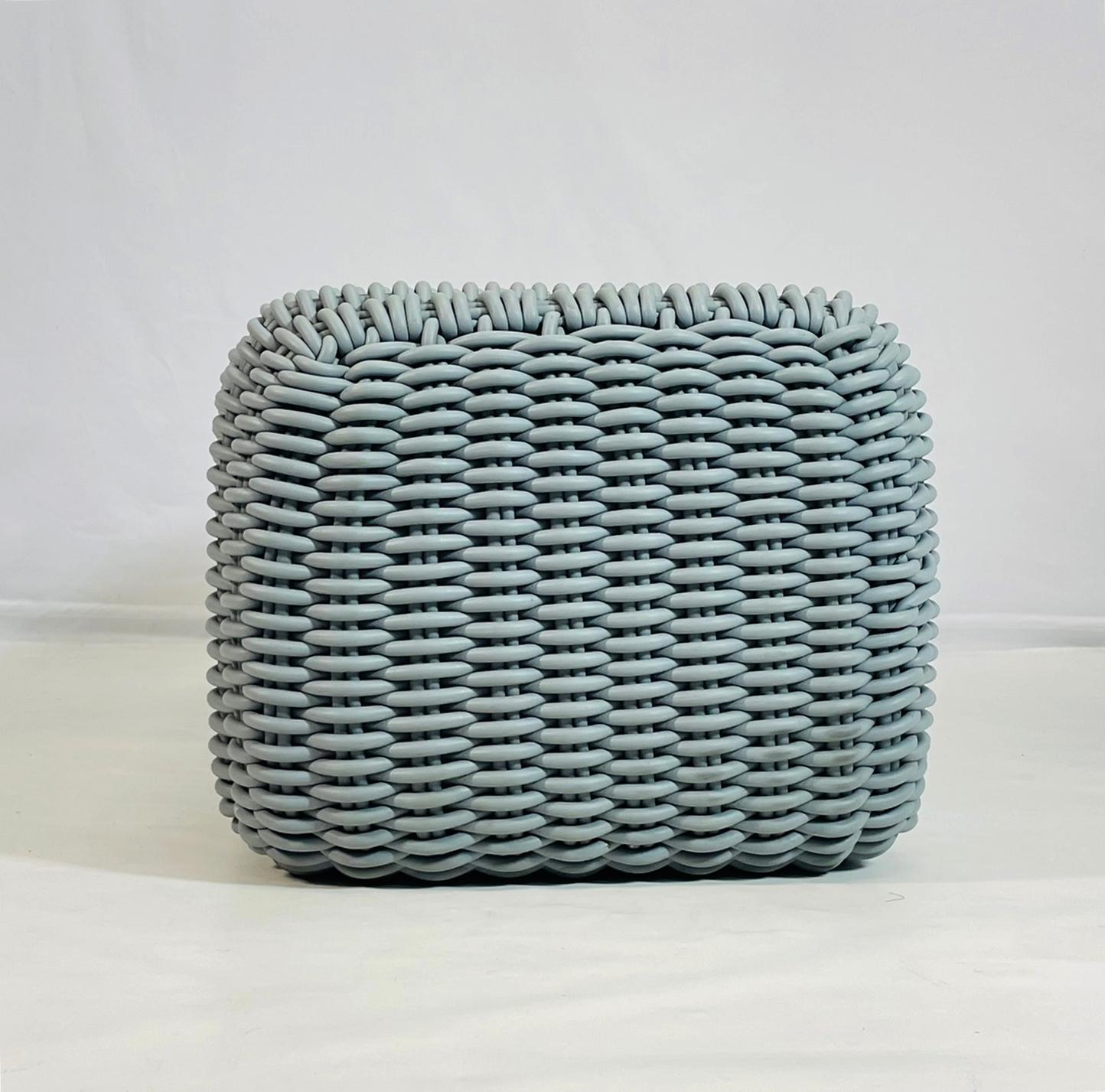 Fatto a mano Panchina da esterno di Shore Furniture, London 21st Century in vendita