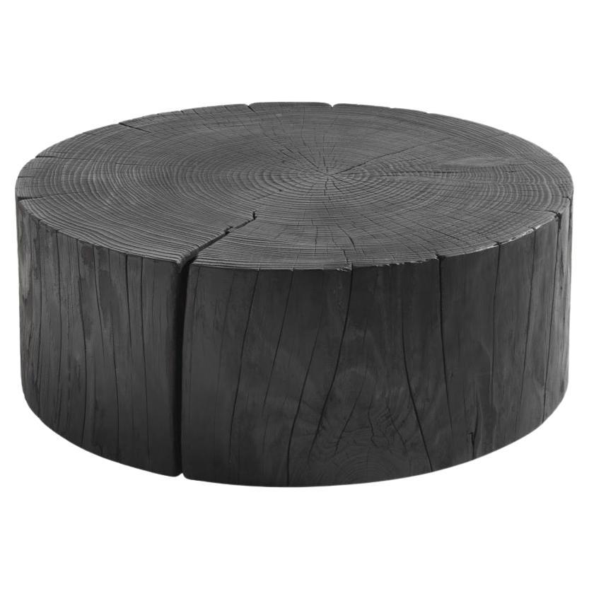Outdoor-Couchtisch aus einem einzigen Block duftender Zeder geschnitzt, Vulcano Finish