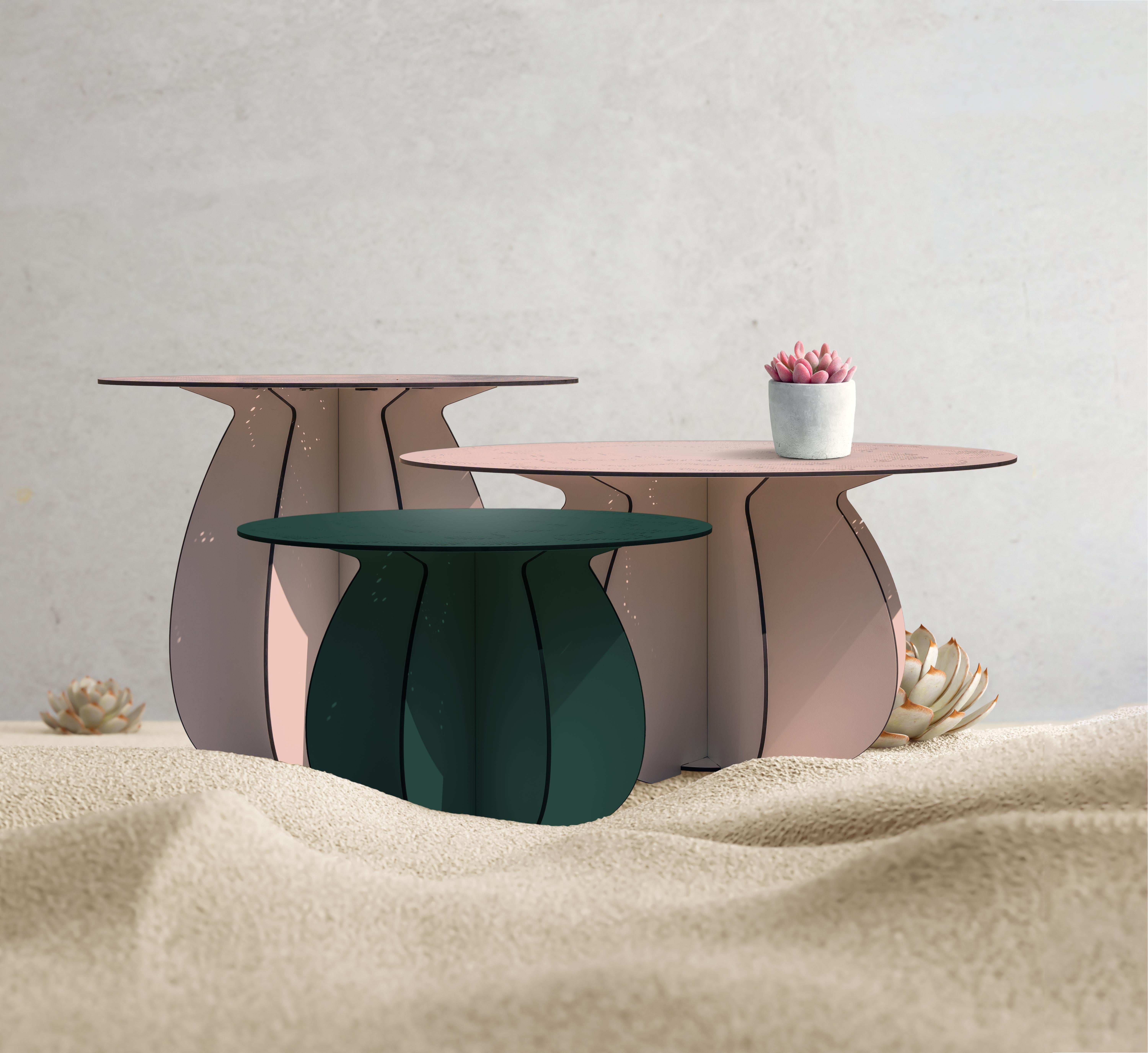 Table basse d'extérieur - Greene & Greene ø55 cm Neuf - En vente à FONTAIN, FR