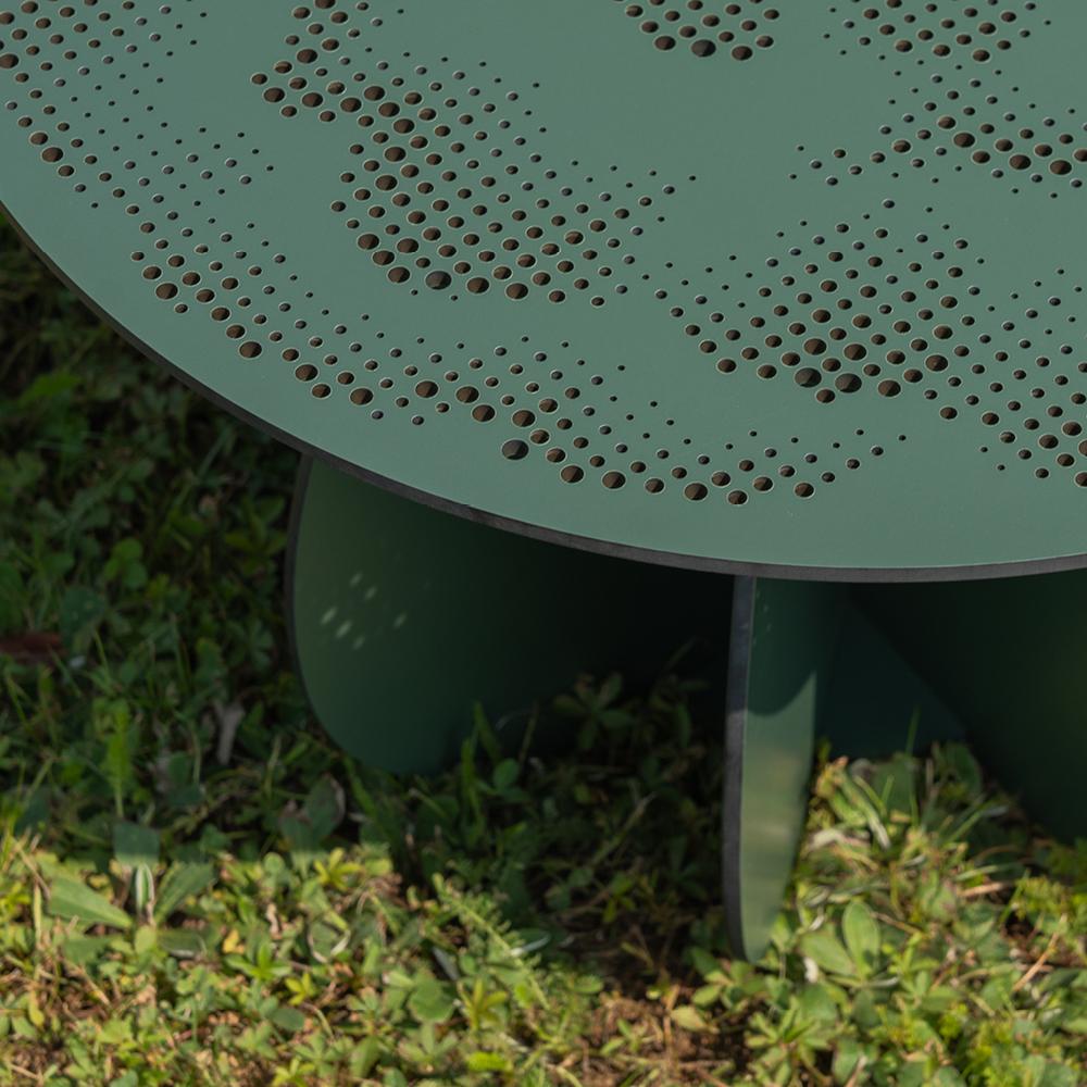 French Outdoor Coffee Table - Green GARDENIA ø80 cm For Sale